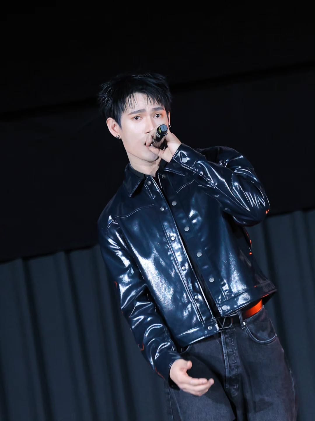 อ๋อง - เขมรัชต์ สุนทรนนท์