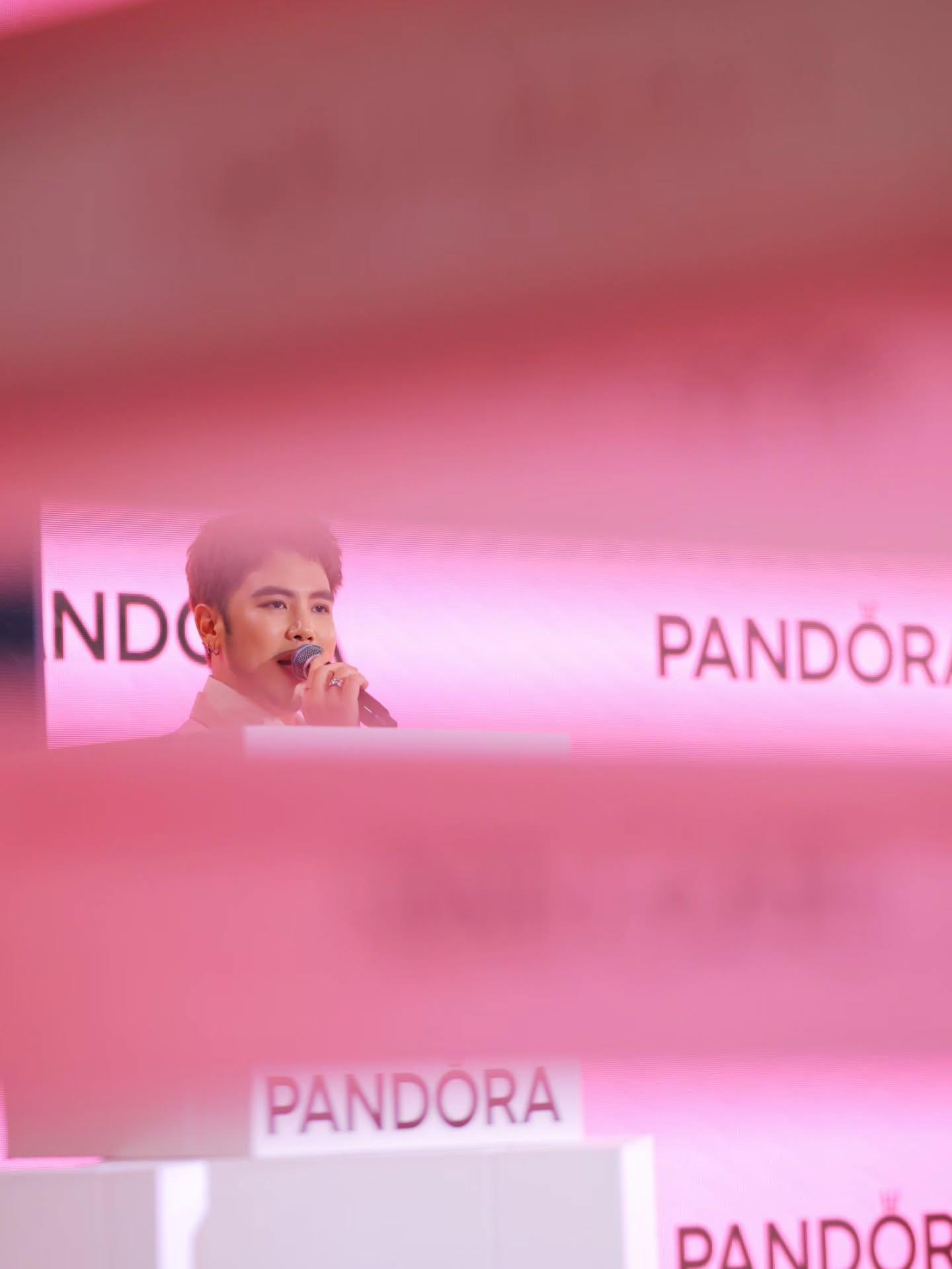 อ๋อง - เขมรัชต์ สุนทรนนท์