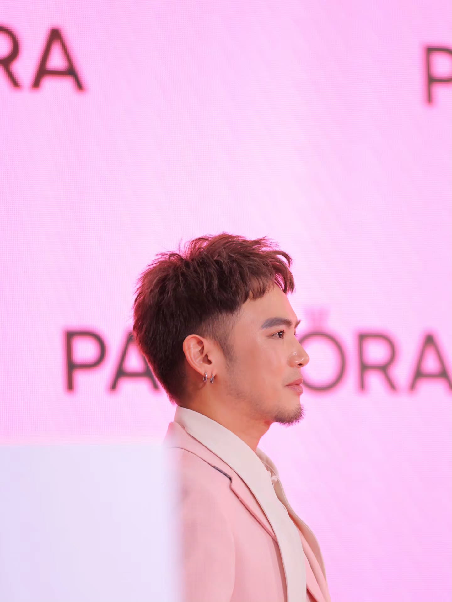 อ๋อง - เขมรัชต์ สุนทรนนท์