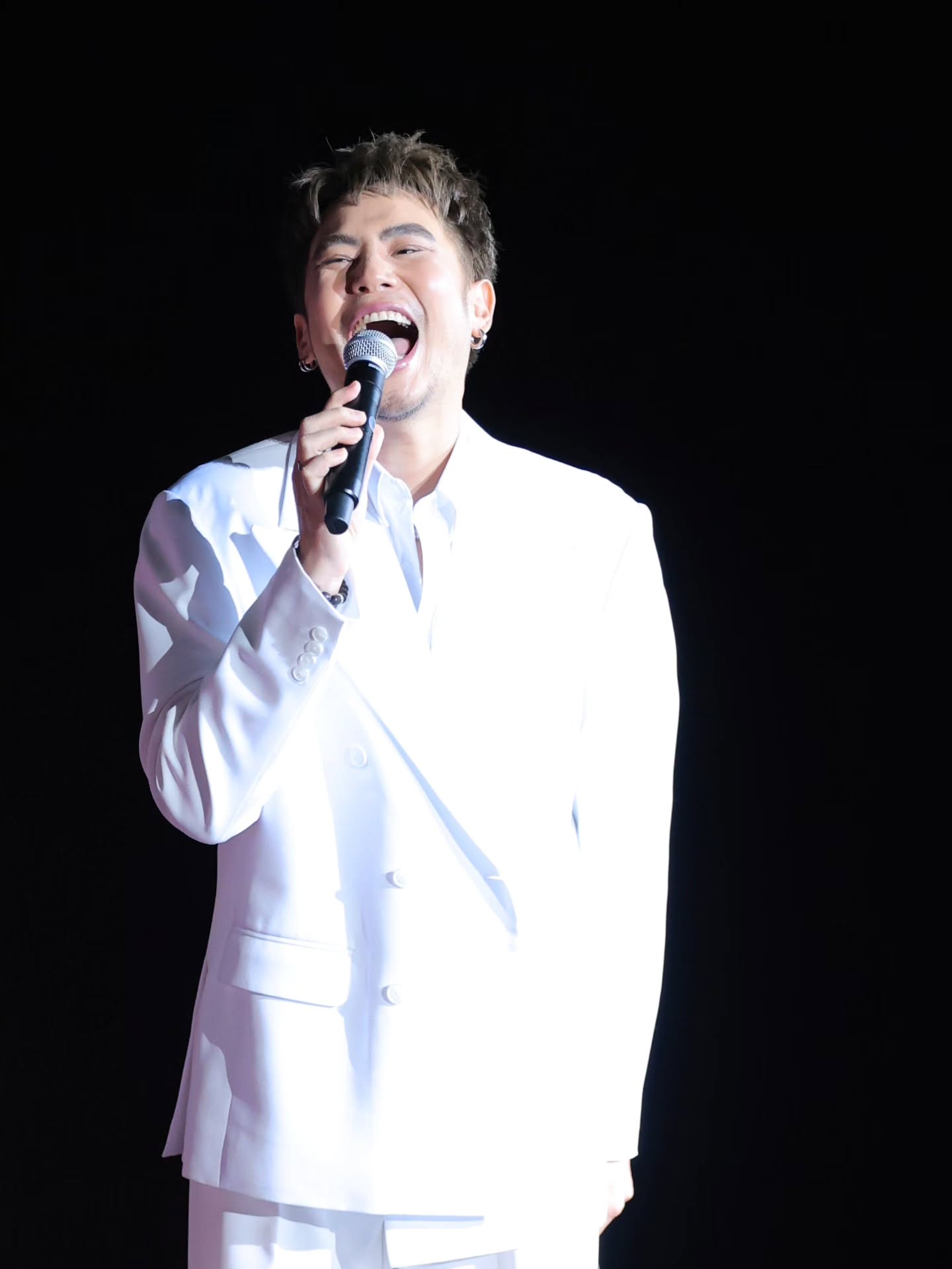 อ๋อง - เขมรัชต์ สุนทรนนท์