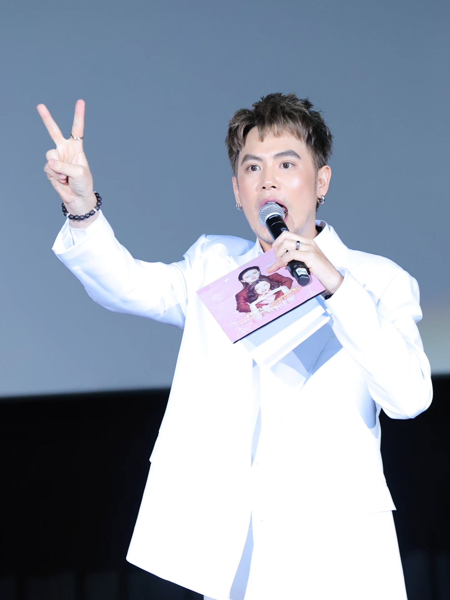 อ๋อง - เขมรัชต์ สุนทรนนท์