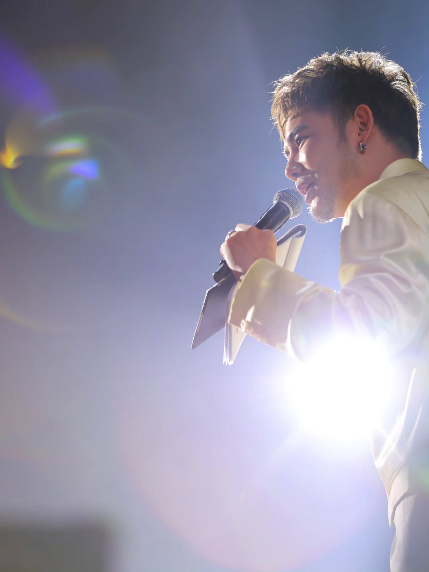 อ๋อง - เขมรัชต์ สุนทรนนท์