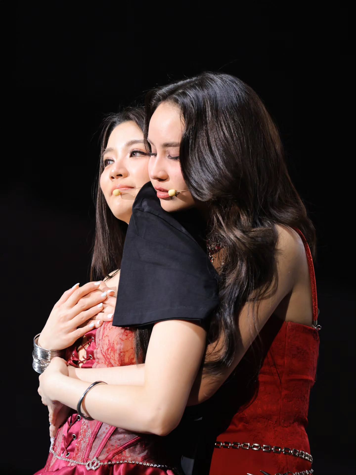 อ๋อง - เขมรัชต์ สุนทรนนท์