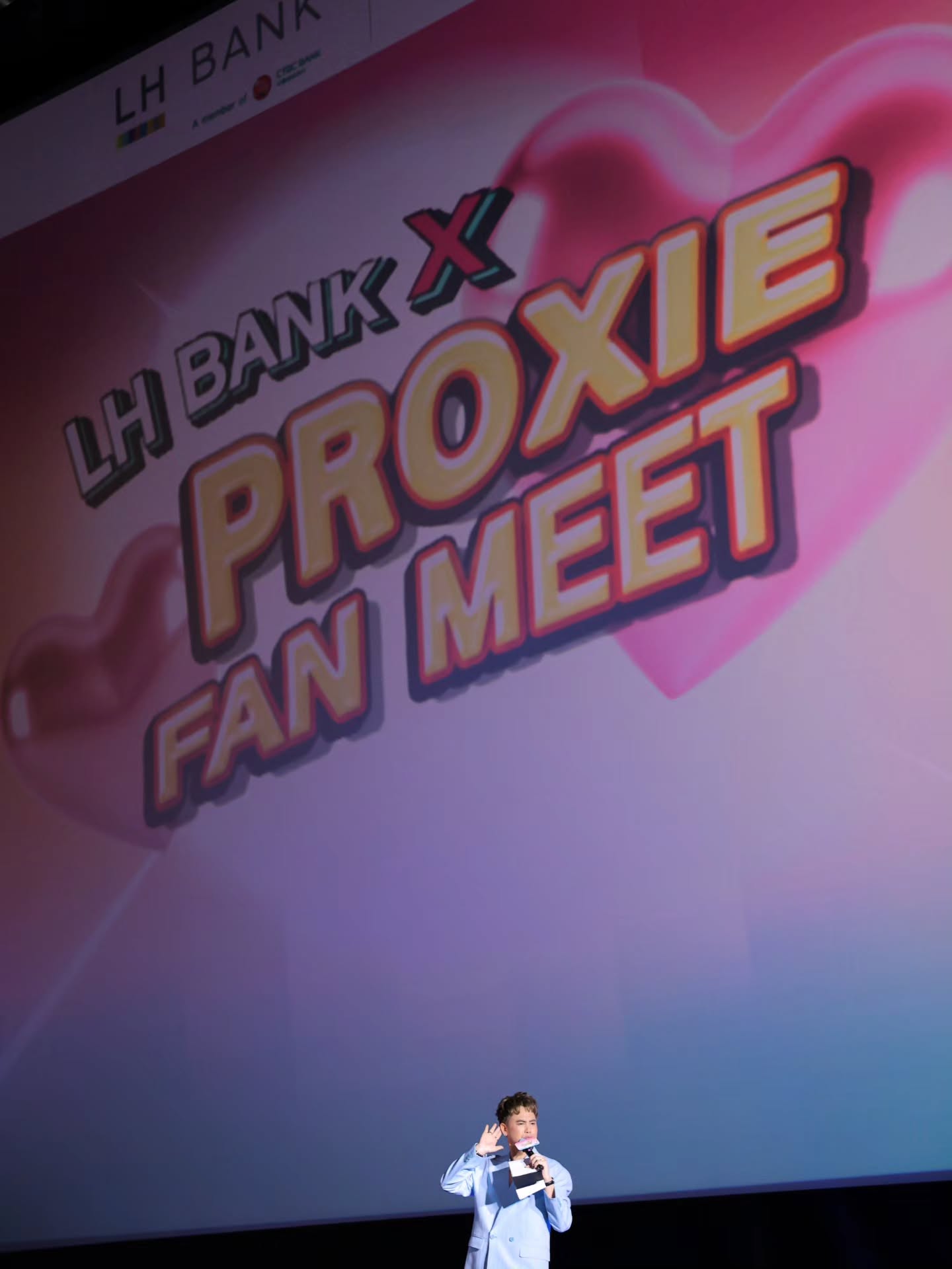 อ๋อง - เขมรัชต์ สุนทรนนท์