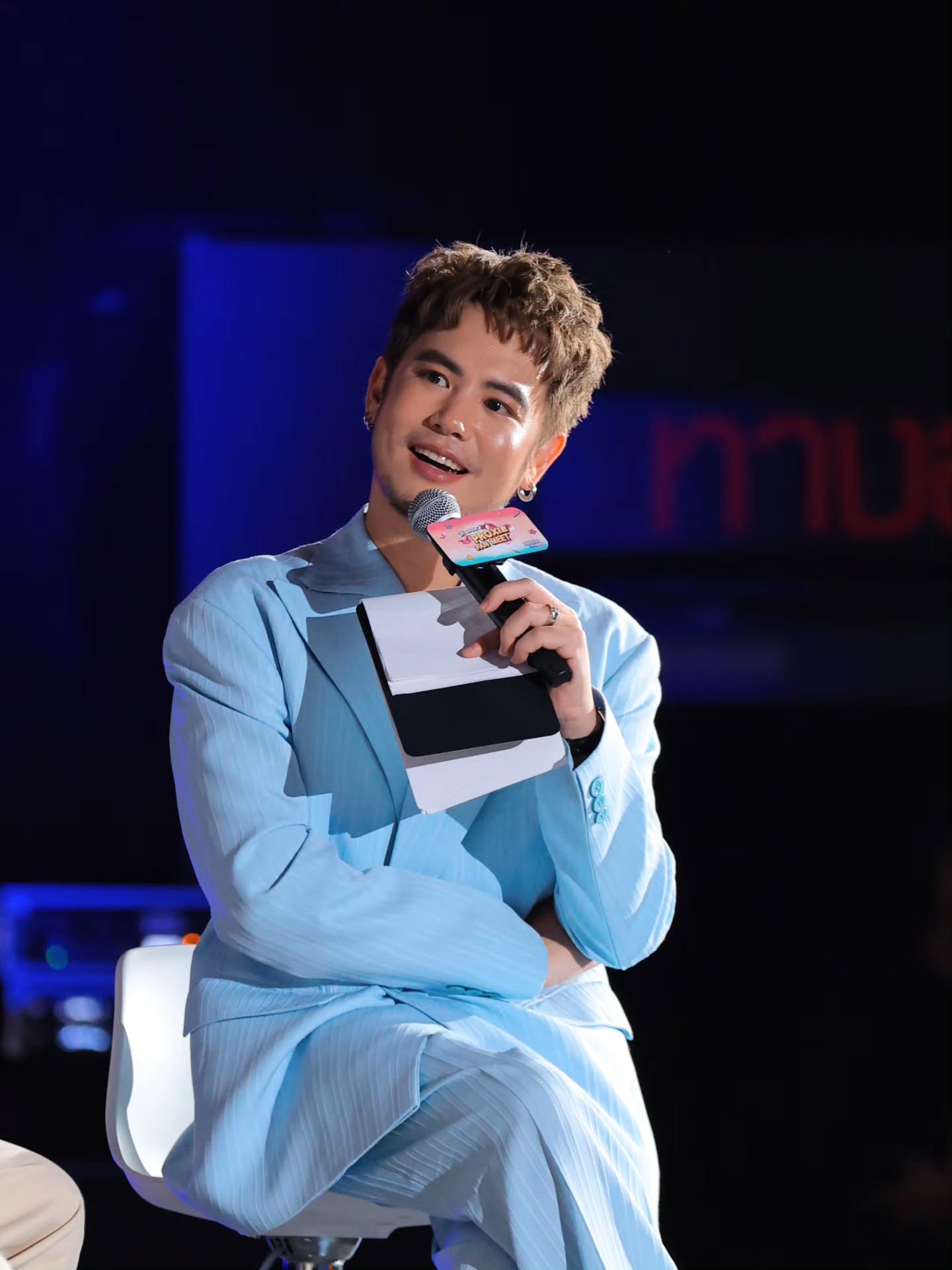 อ๋อง - เขมรัชต์ สุนทรนนท์