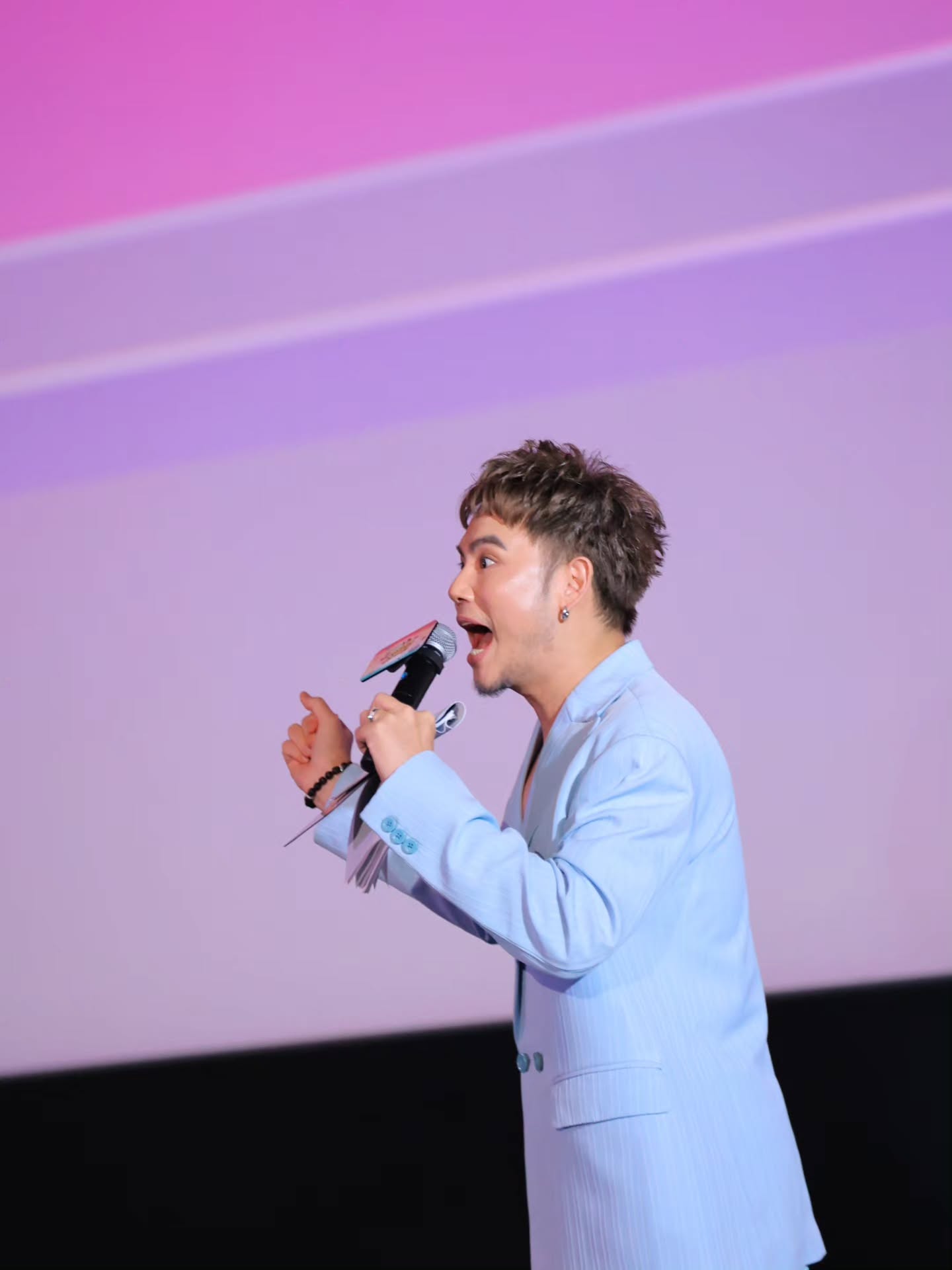 อ๋อง - เขมรัชต์ สุนทรนนท์