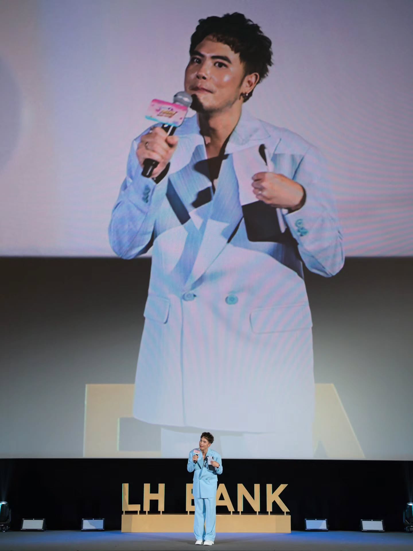 อ๋อง - เขมรัชต์ สุนทรนนท์