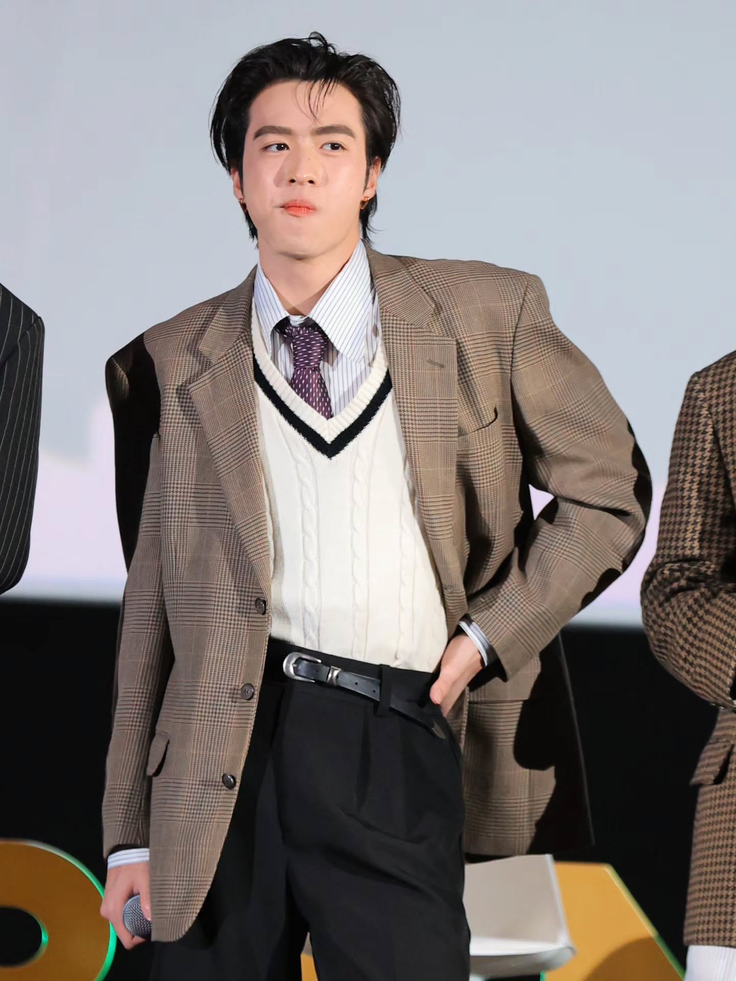 อ๋อง - เขมรัชต์ สุนทรนนท์