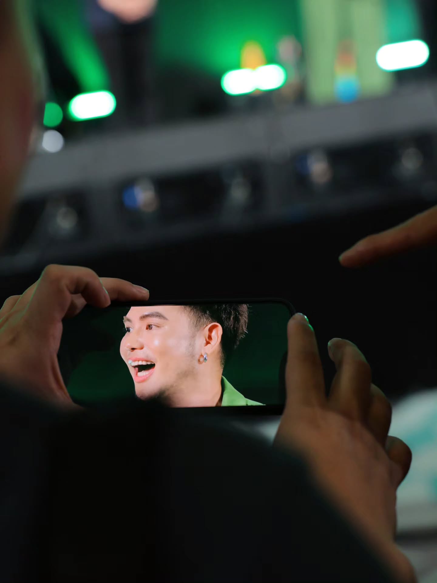 อ๋อง - เขมรัชต์ สุนทรนนท์