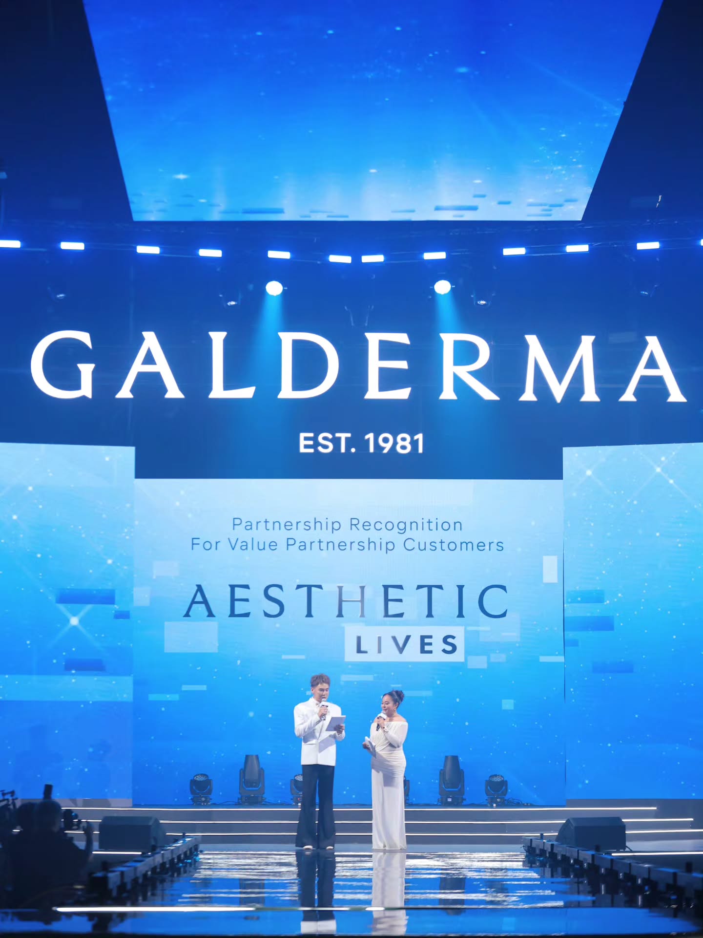 อ๋อง - เขมรัชต์ สุนทรนนท์