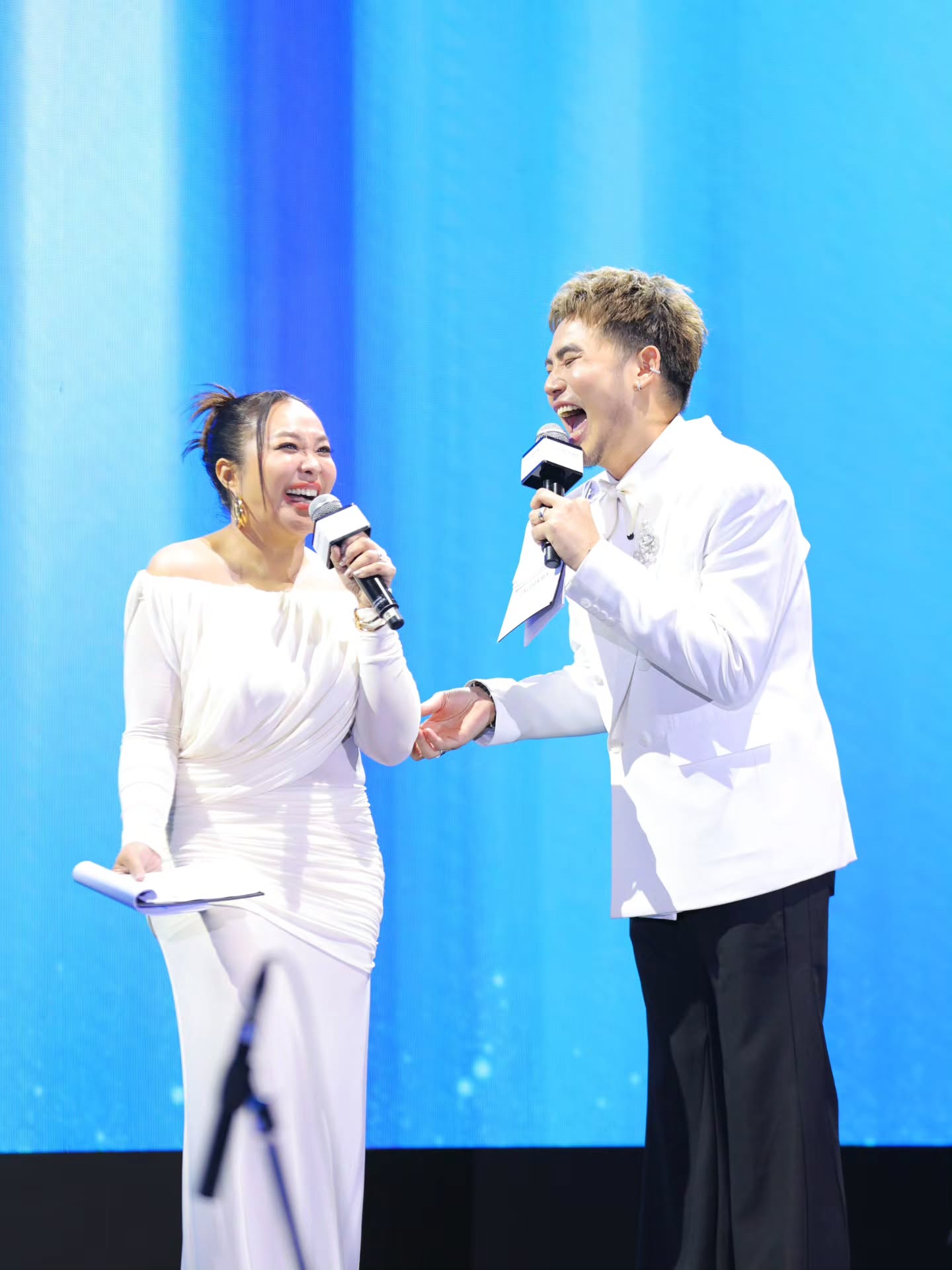 อ๋อง - เขมรัชต์ สุนทรนนท์