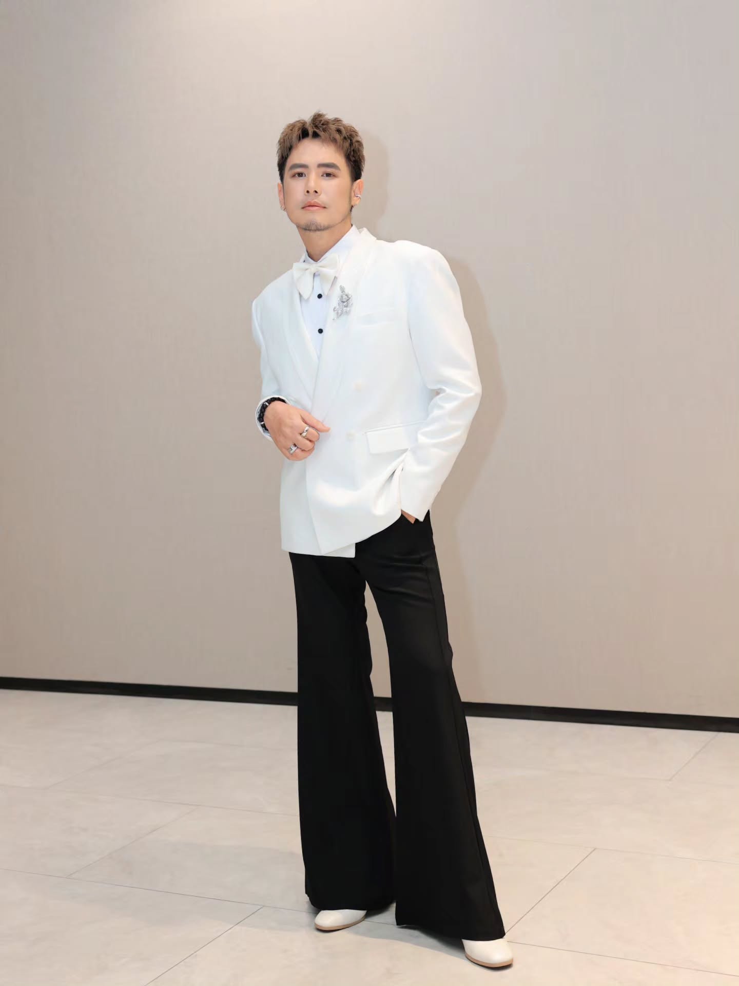 อ๋อง - เขมรัชต์ สุนทรนนท์