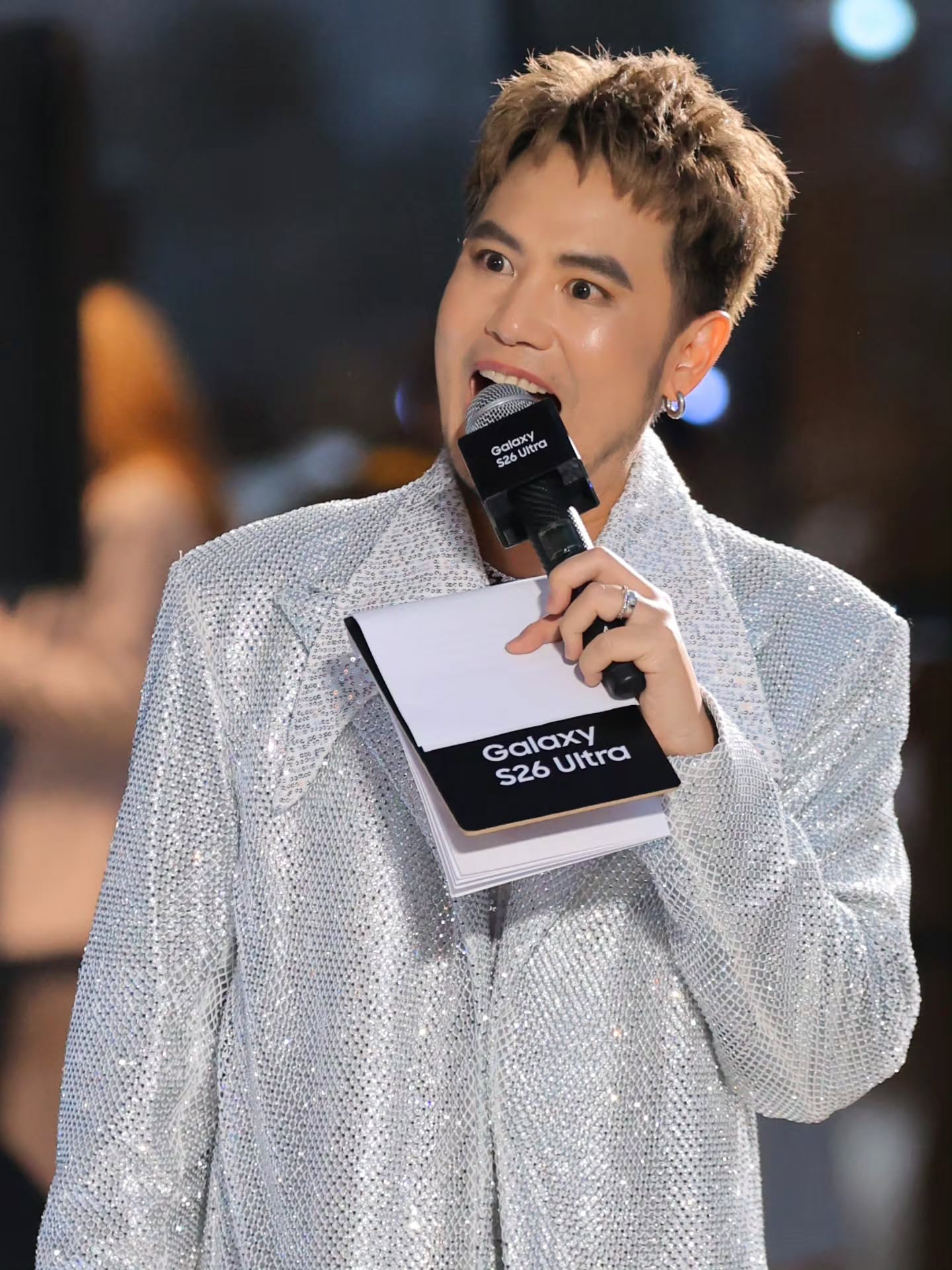 อ๋อง - เขมรัชต์ สุนทรนนท์