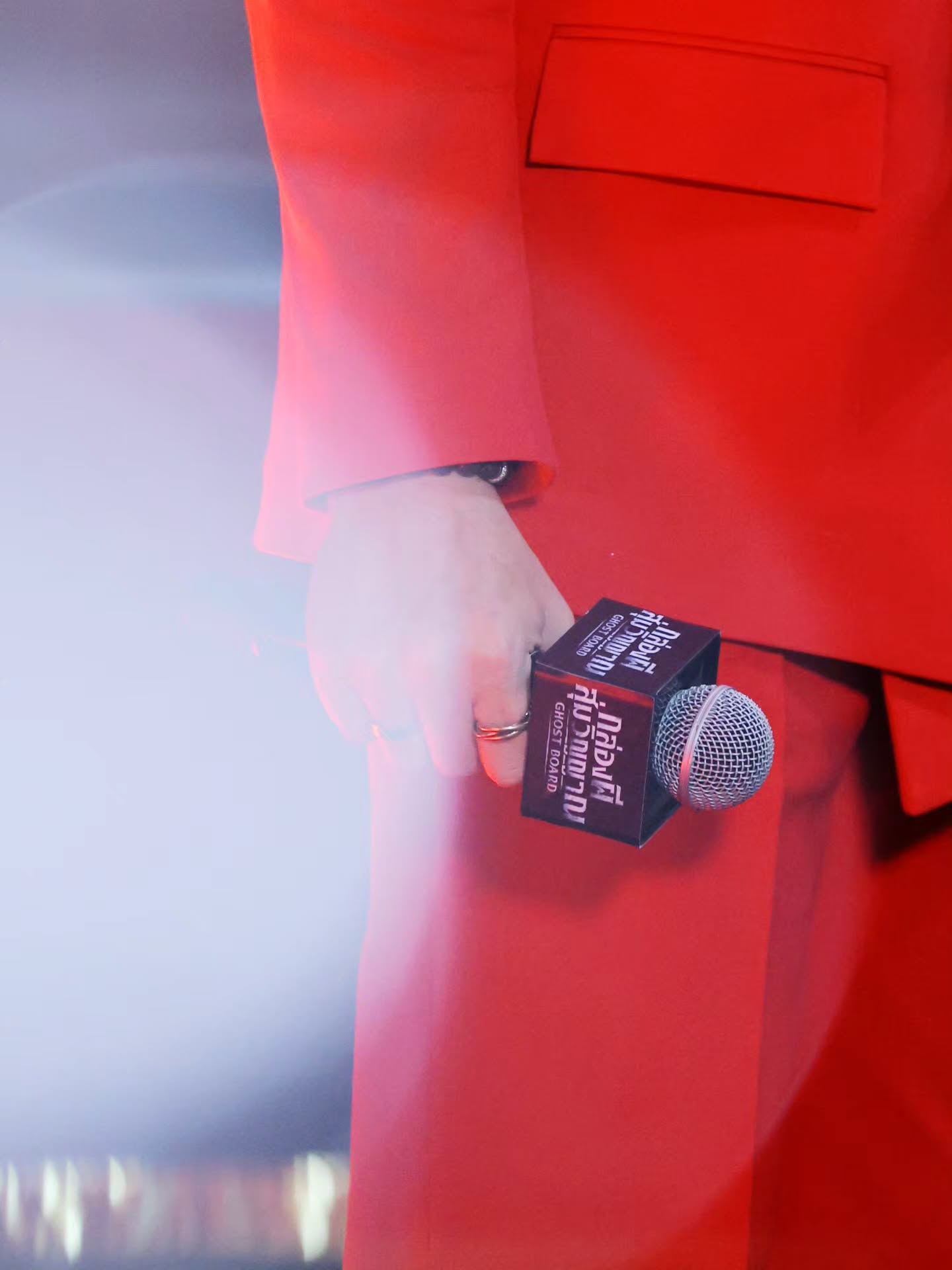 อ๋อง - เขมรัชต์ สุนทรนนท์