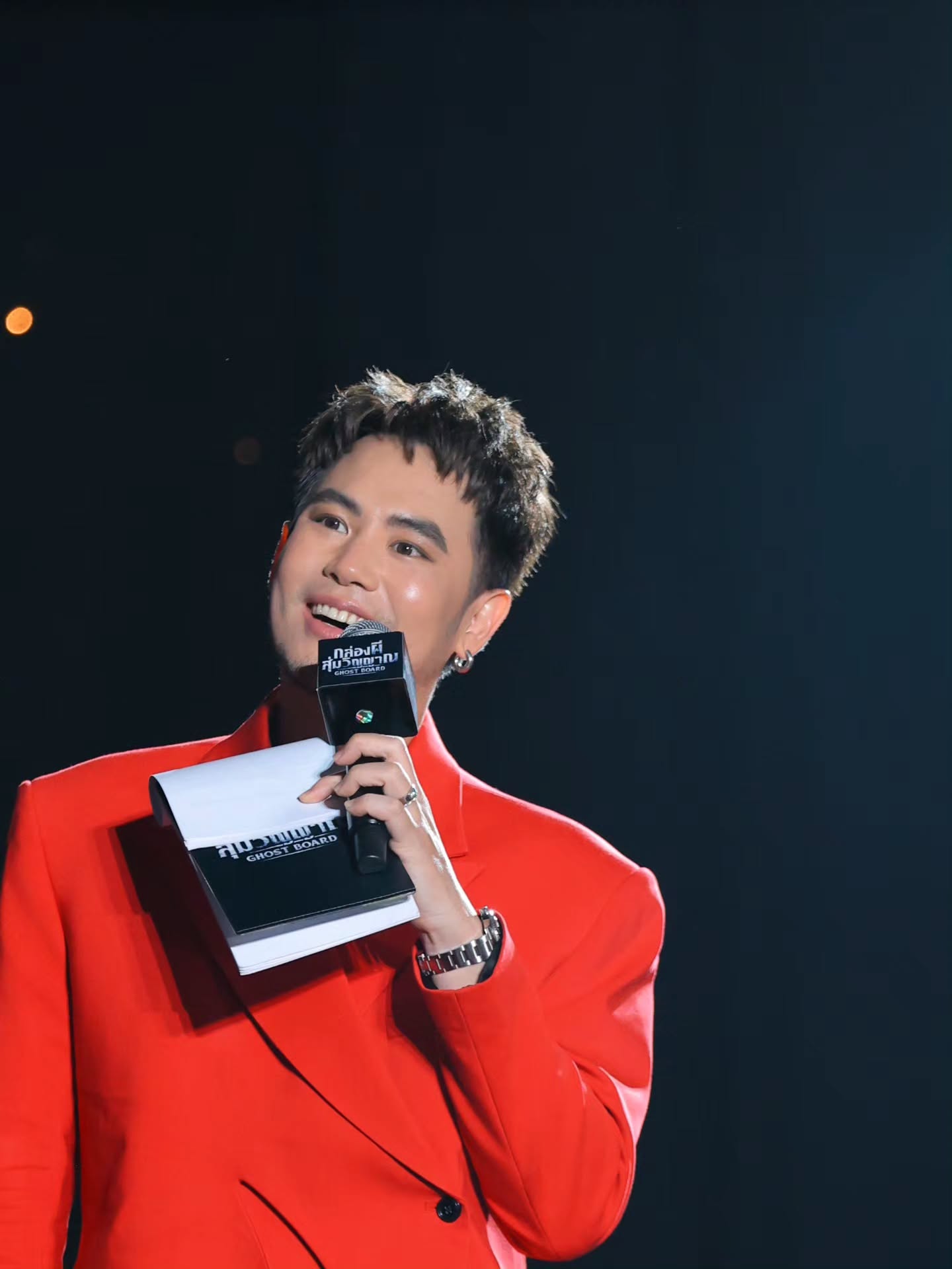 อ๋อง - เขมรัชต์ สุนทรนนท์