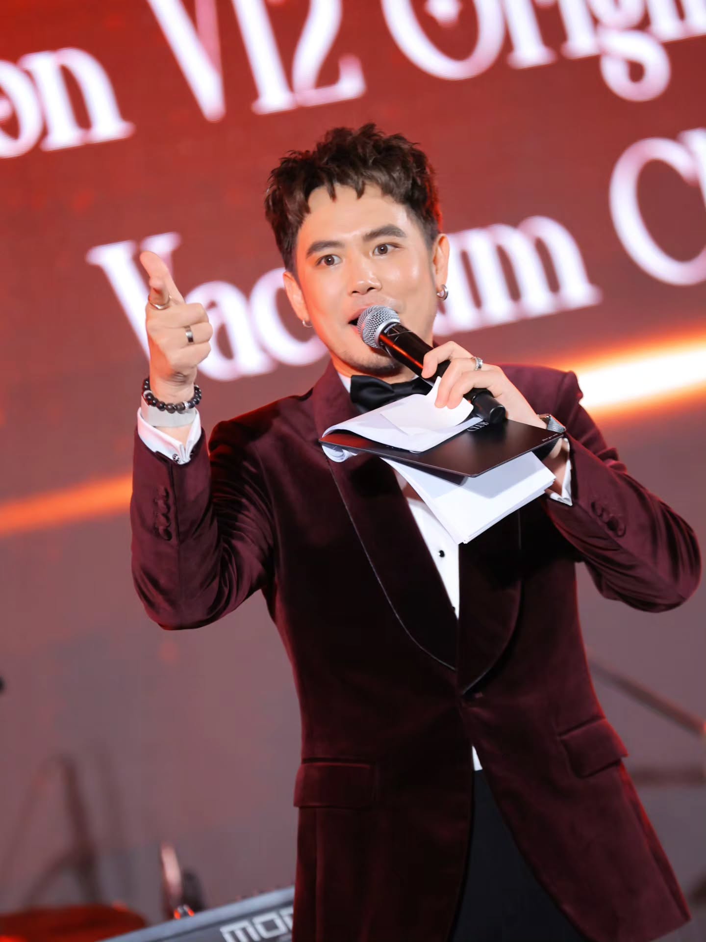 อ๋อง - เขมรัชต์ สุนทรนนท์