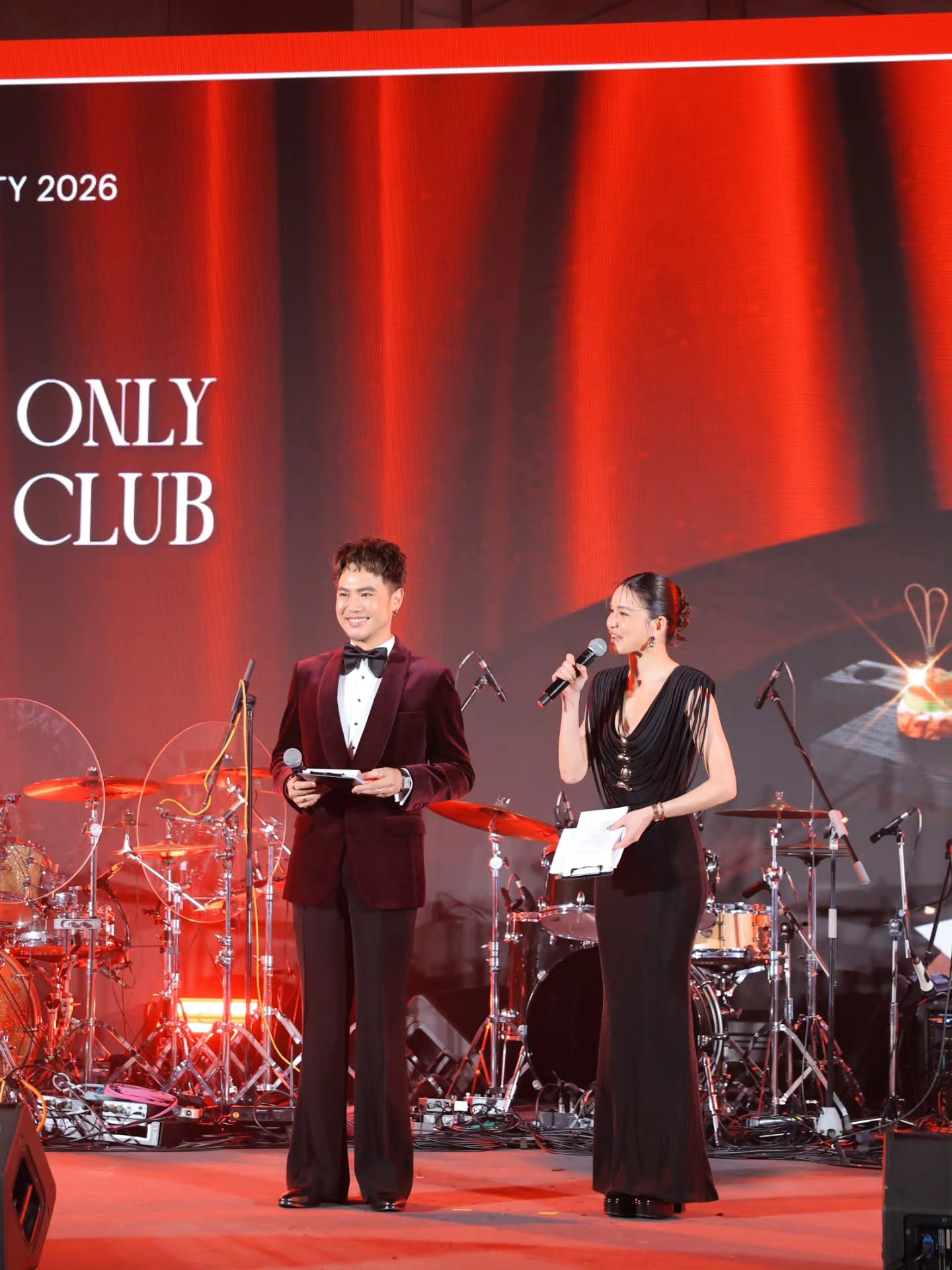 อ๋อง - เขมรัชต์ สุนทรนนท์