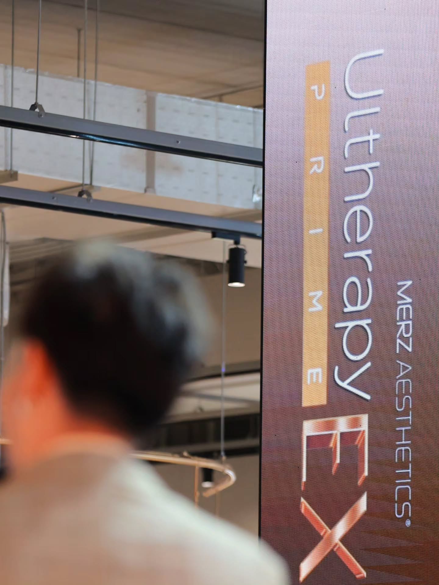 อ๋อง - เขมรัชต์ สุนทรนนท์