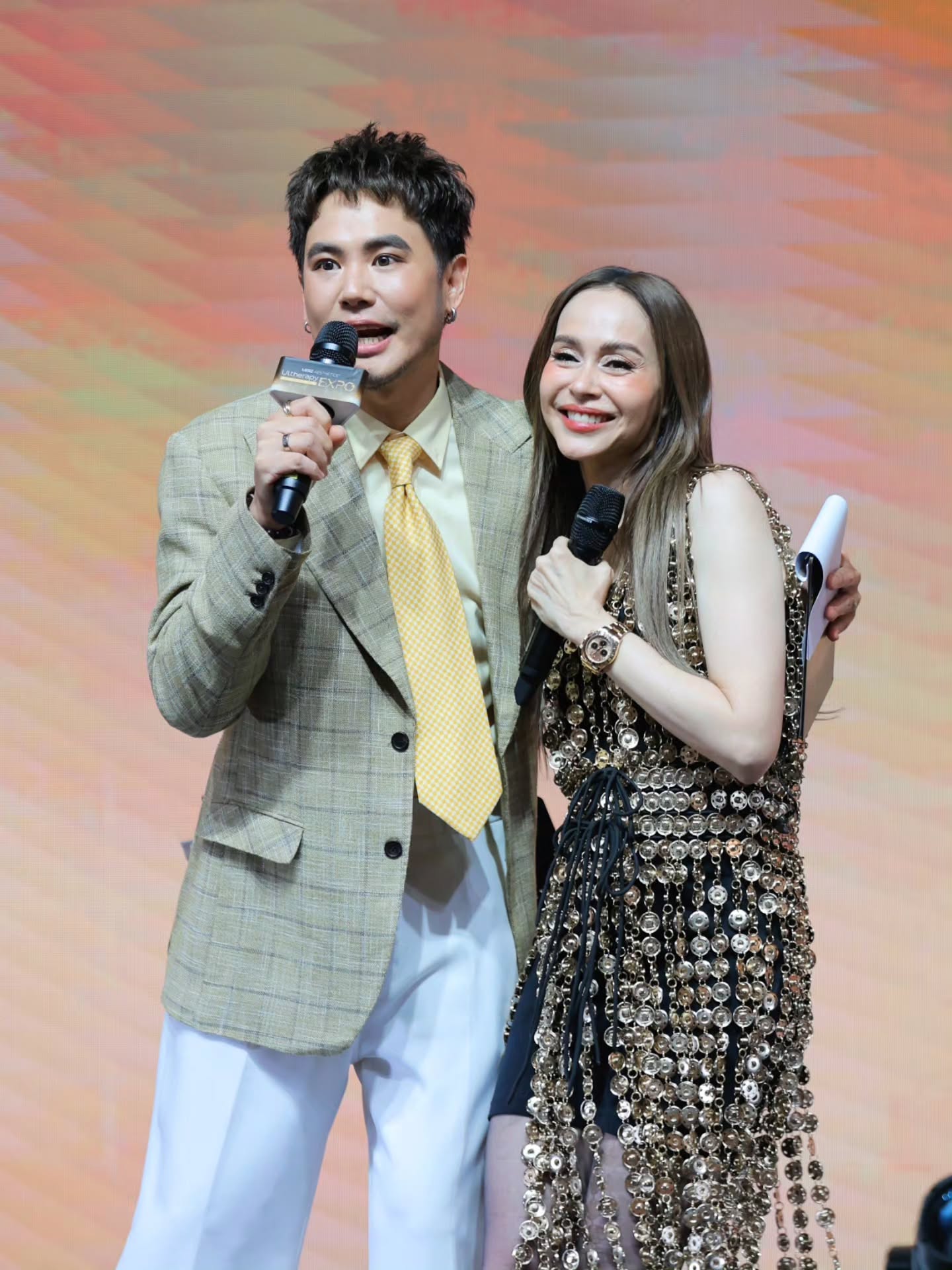 อ๋อง - เขมรัชต์ สุนทรนนท์