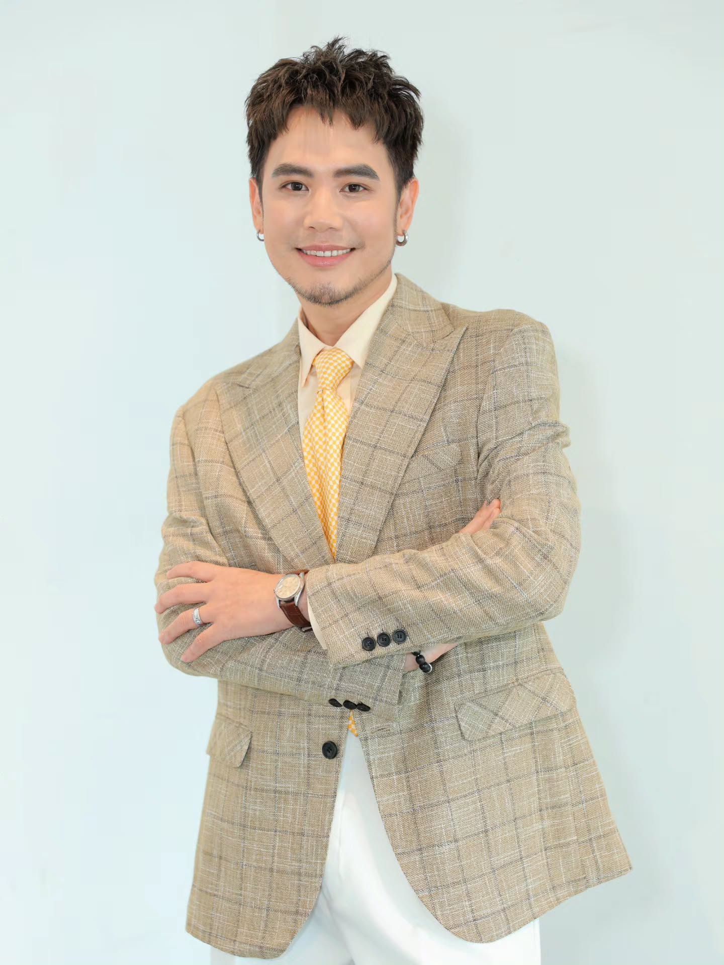 อ๋อง - เขมรัชต์ สุนทรนนท์