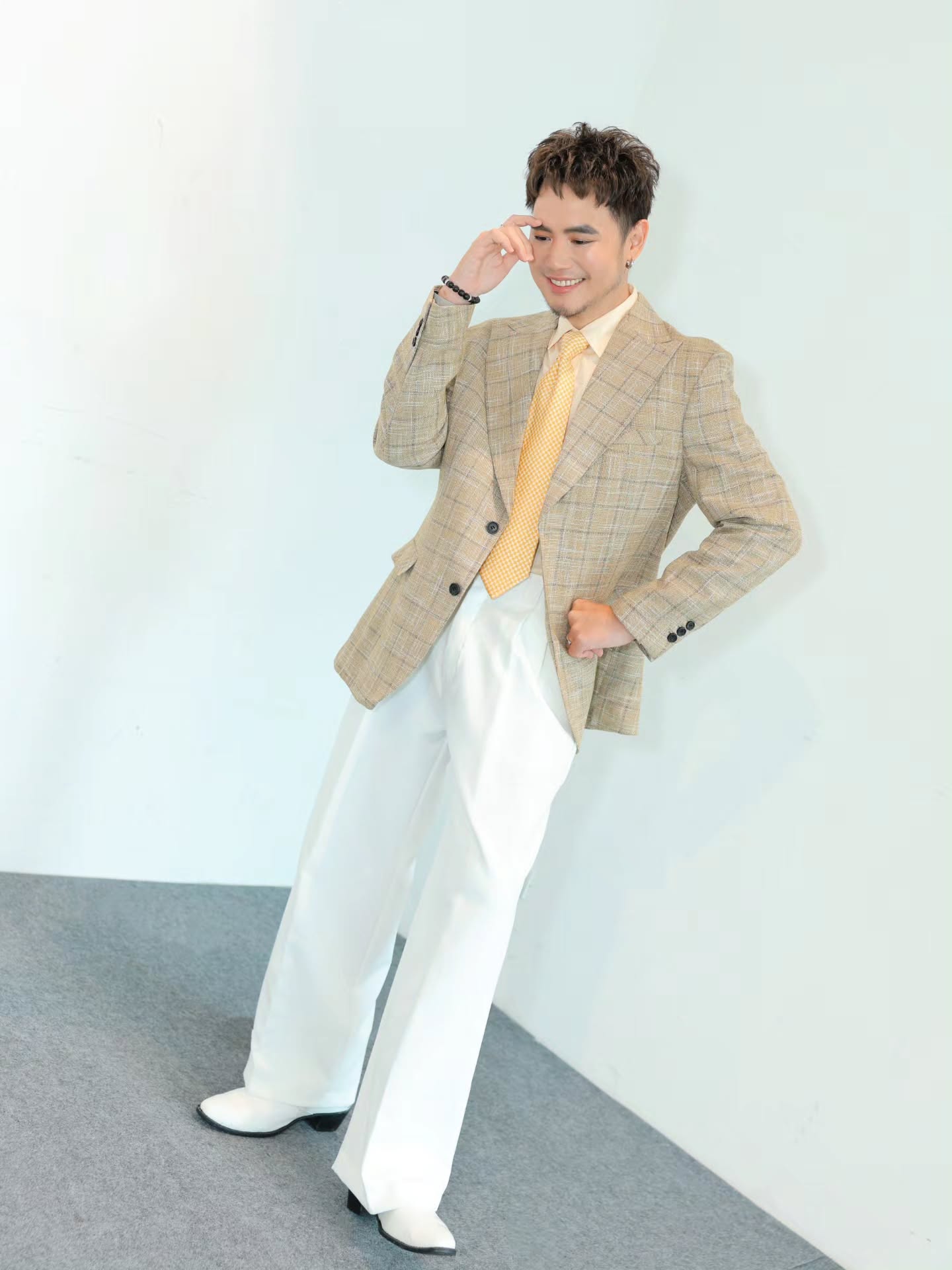 อ๋อง - เขมรัชต์ สุนทรนนท์