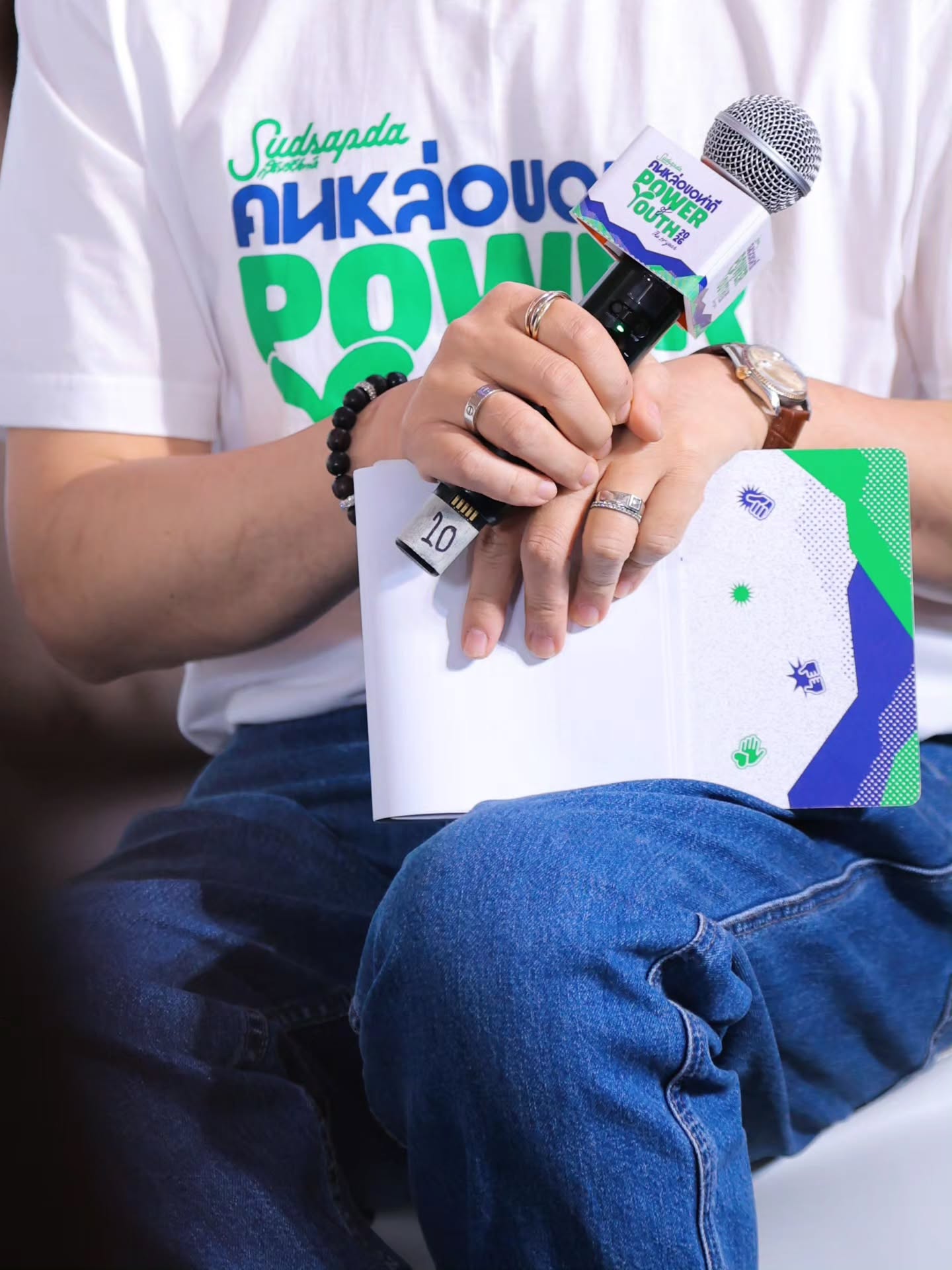 อ๋อง - เขมรัชต์ สุนทรนนท์