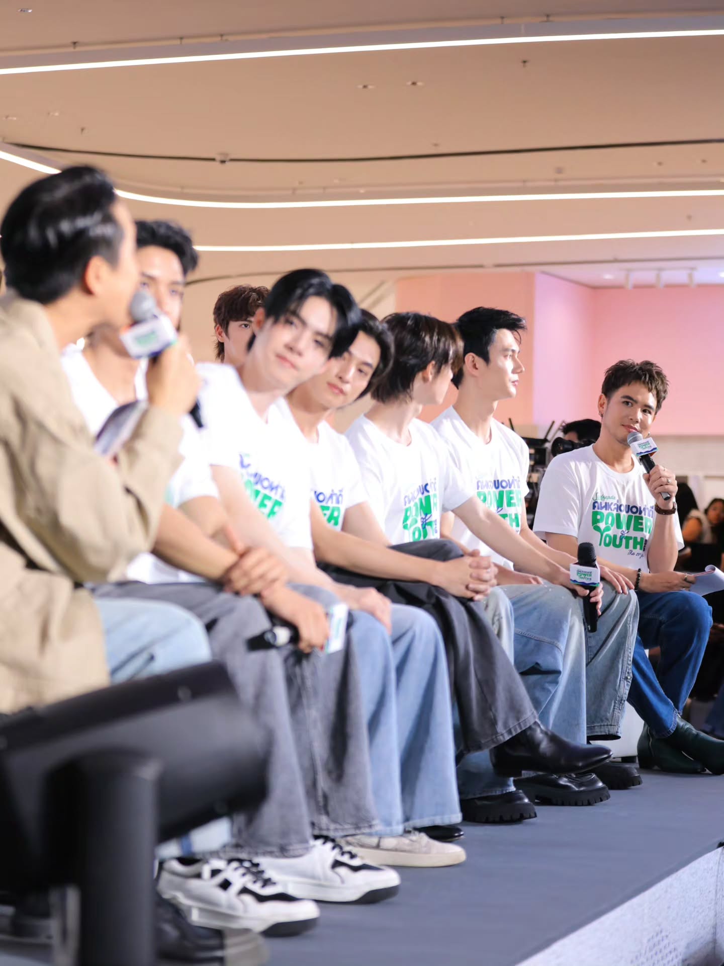 อ๋อง - เขมรัชต์ สุนทรนนท์