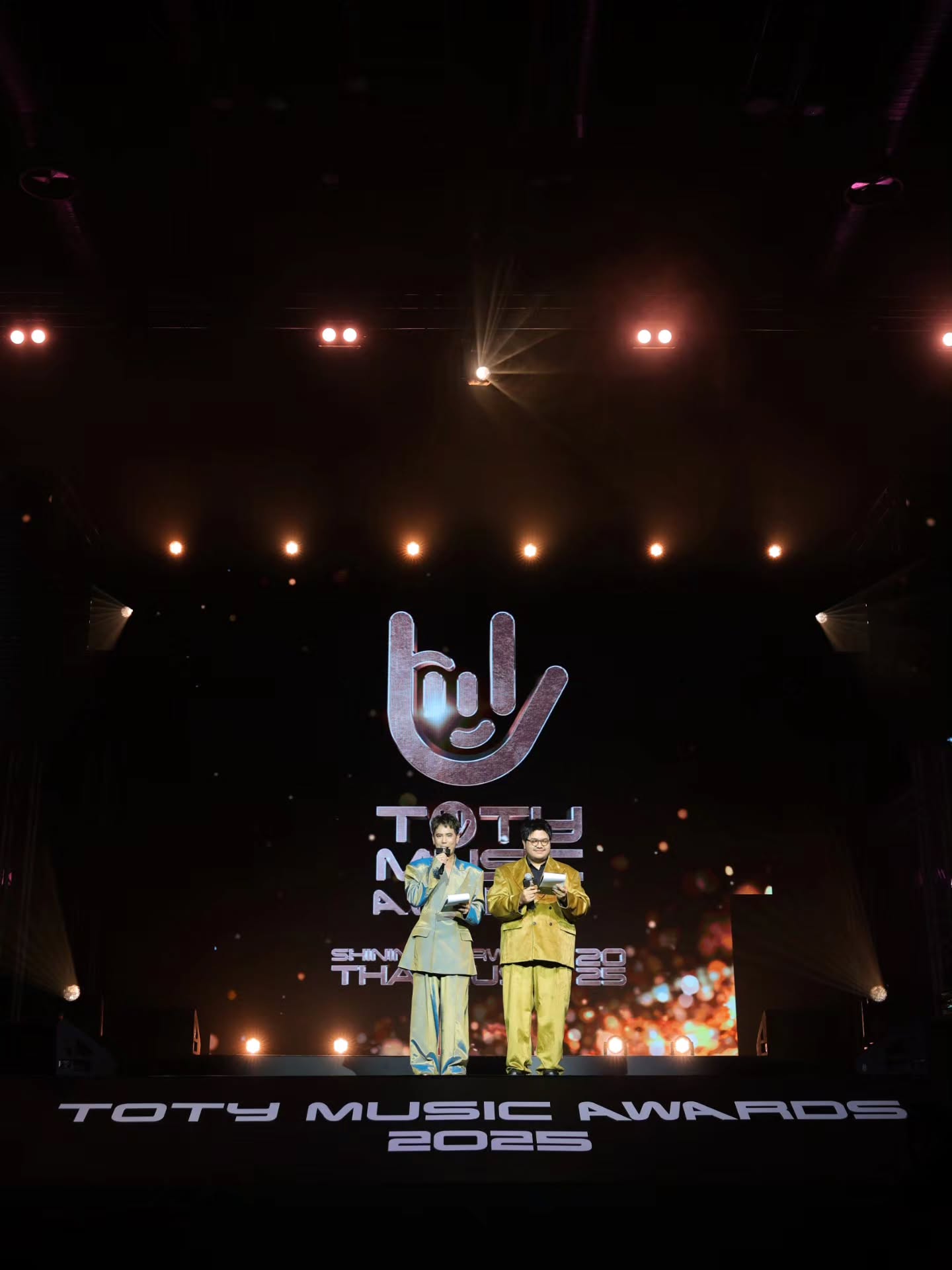 อ๋อง - เขมรัชต์ สุนทรนนท์