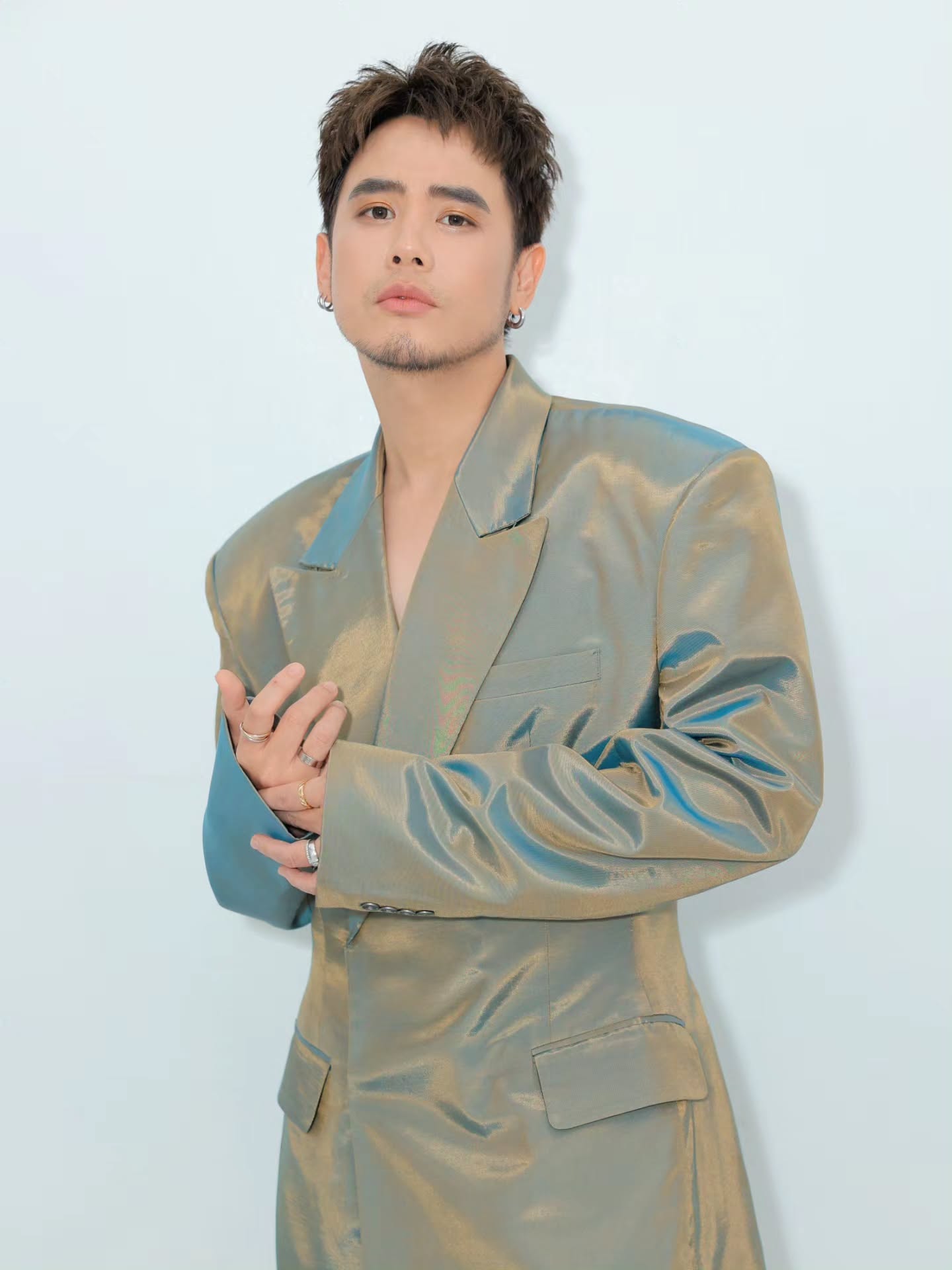 อ๋อง - เขมรัชต์ สุนทรนนท์