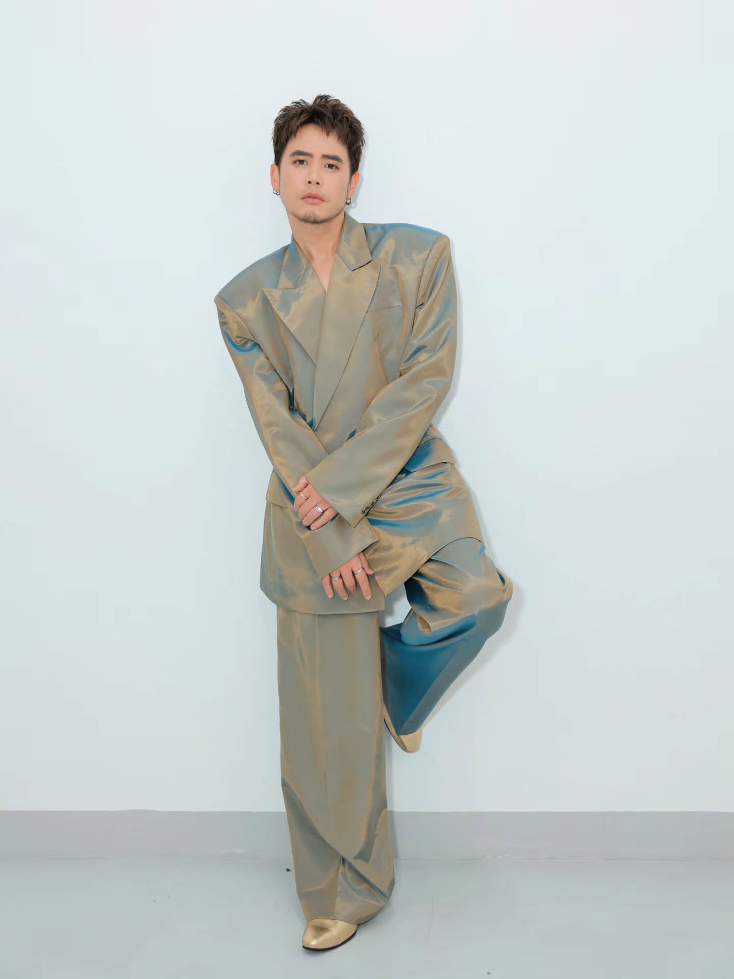 อ๋อง - เขมรัชต์ สุนทรนนท์