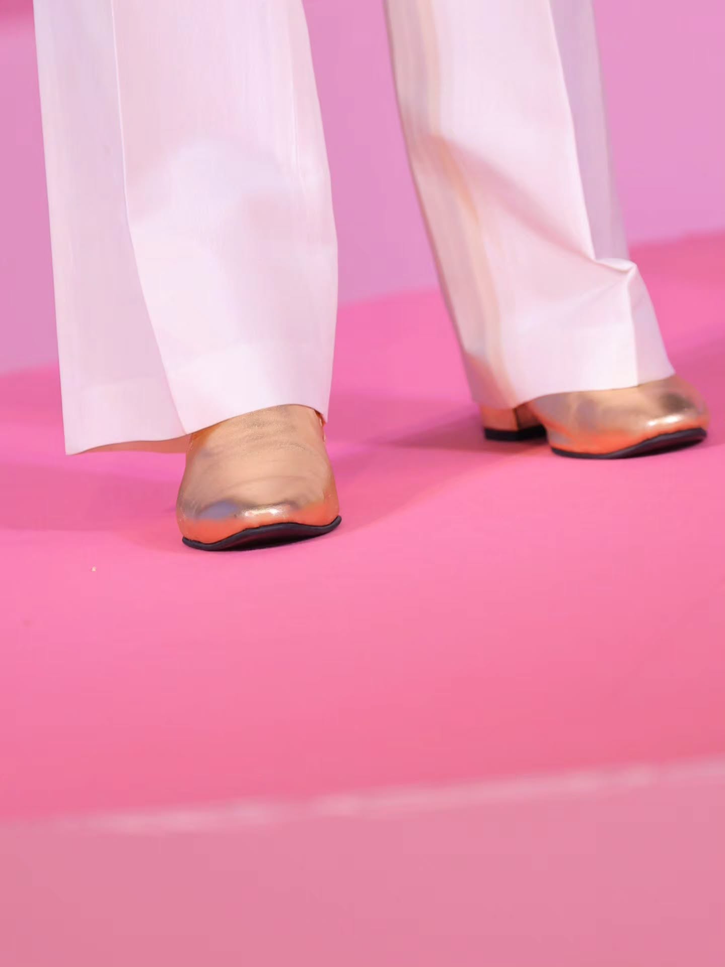 อ๋อง - เขมรัชต์ สุนทรนนท์