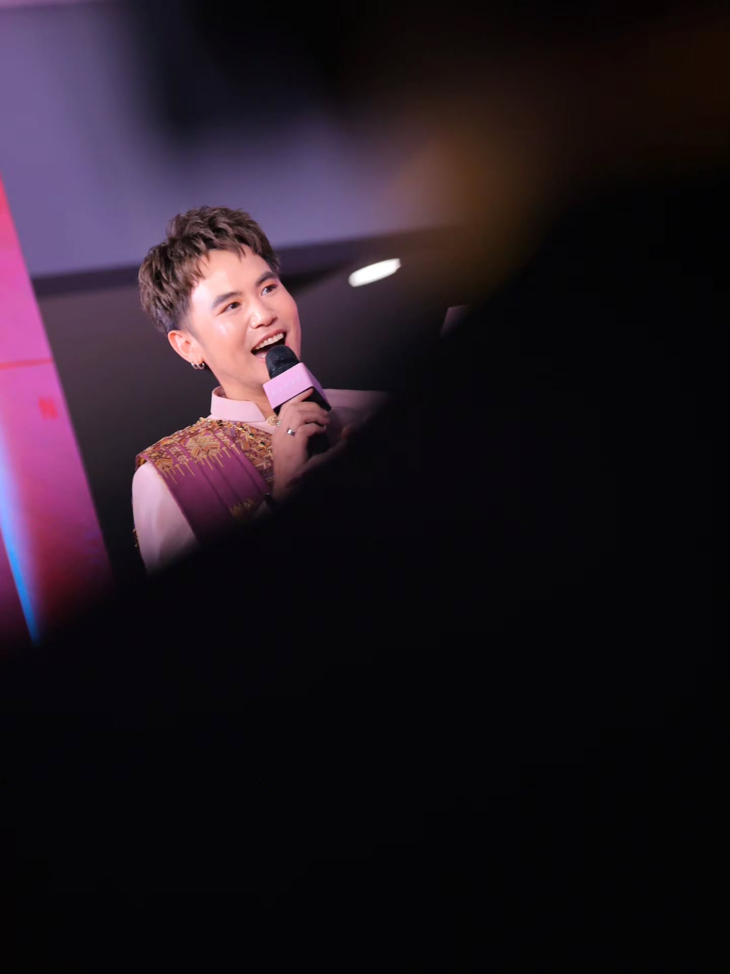 อ๋อง - เขมรัชต์ สุนทรนนท์