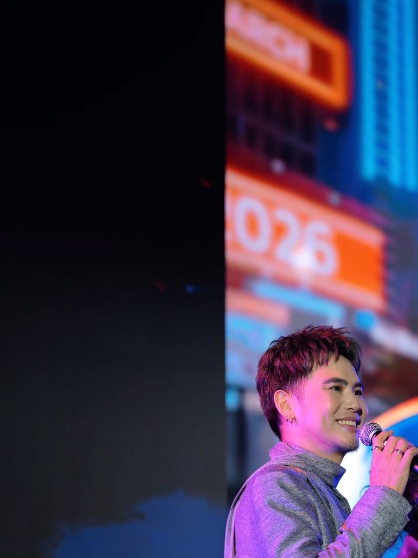 อ๋อง - เขมรัชต์ สุนทรนนท์