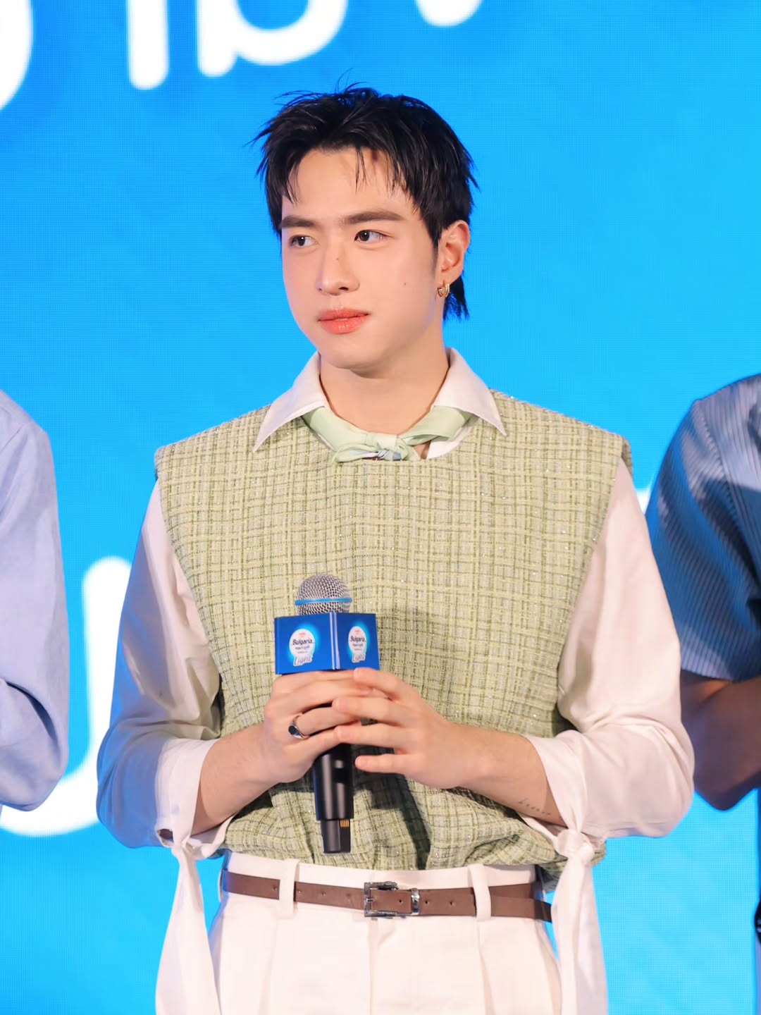 อ๋อง - เขมรัชต์ สุนทรนนท์