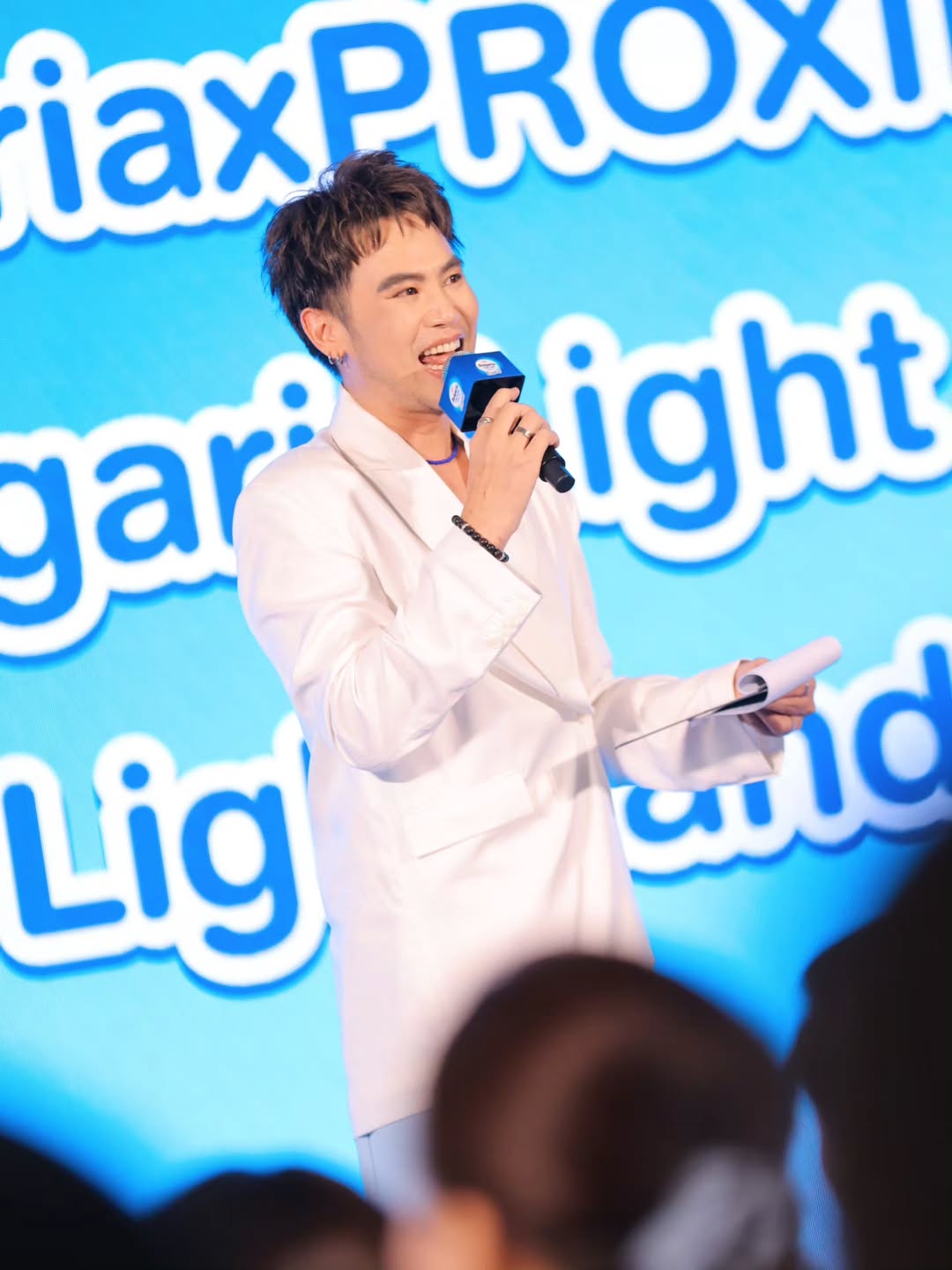 อ๋อง - เขมรัชต์ สุนทรนนท์