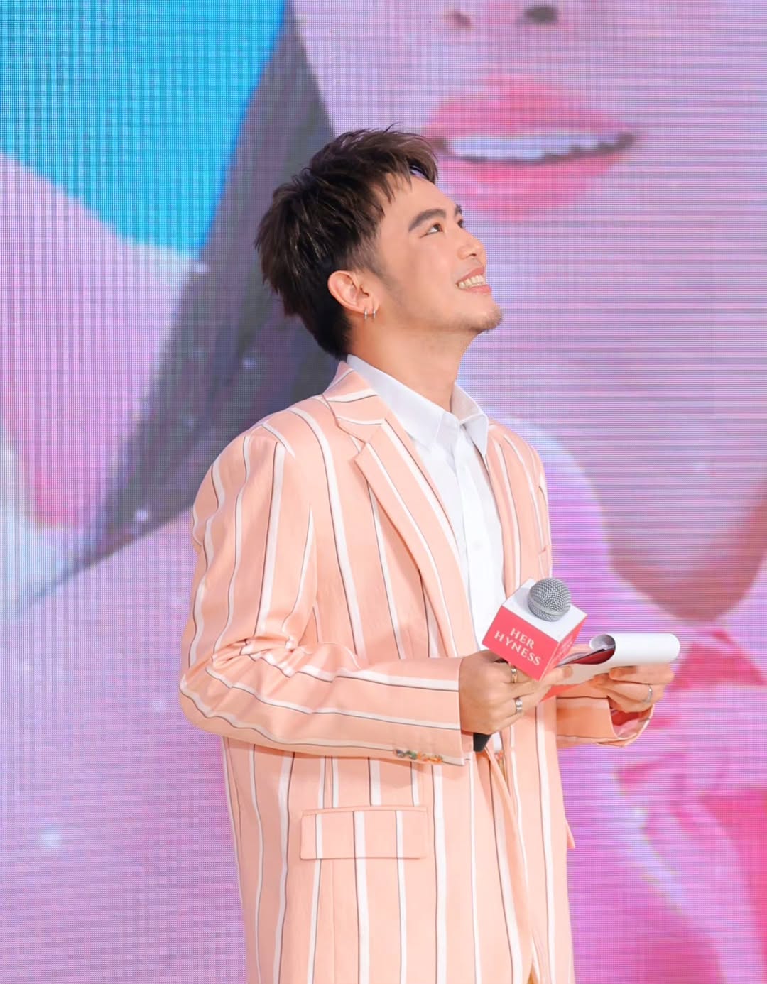 อ๋อง - เขมรัชต์ สุนทรนนท์