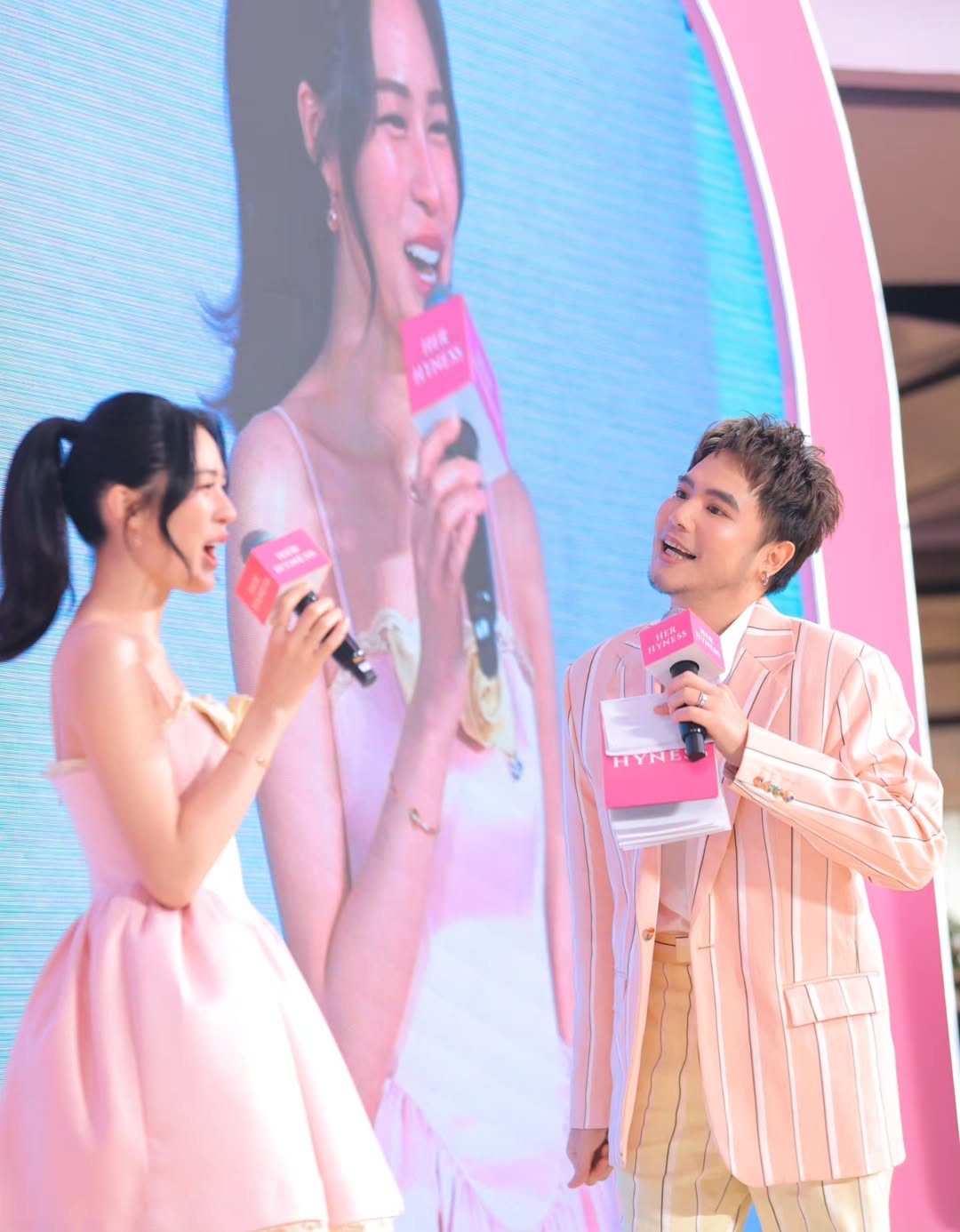 อ๋อง - เขมรัชต์ สุนทรนนท์