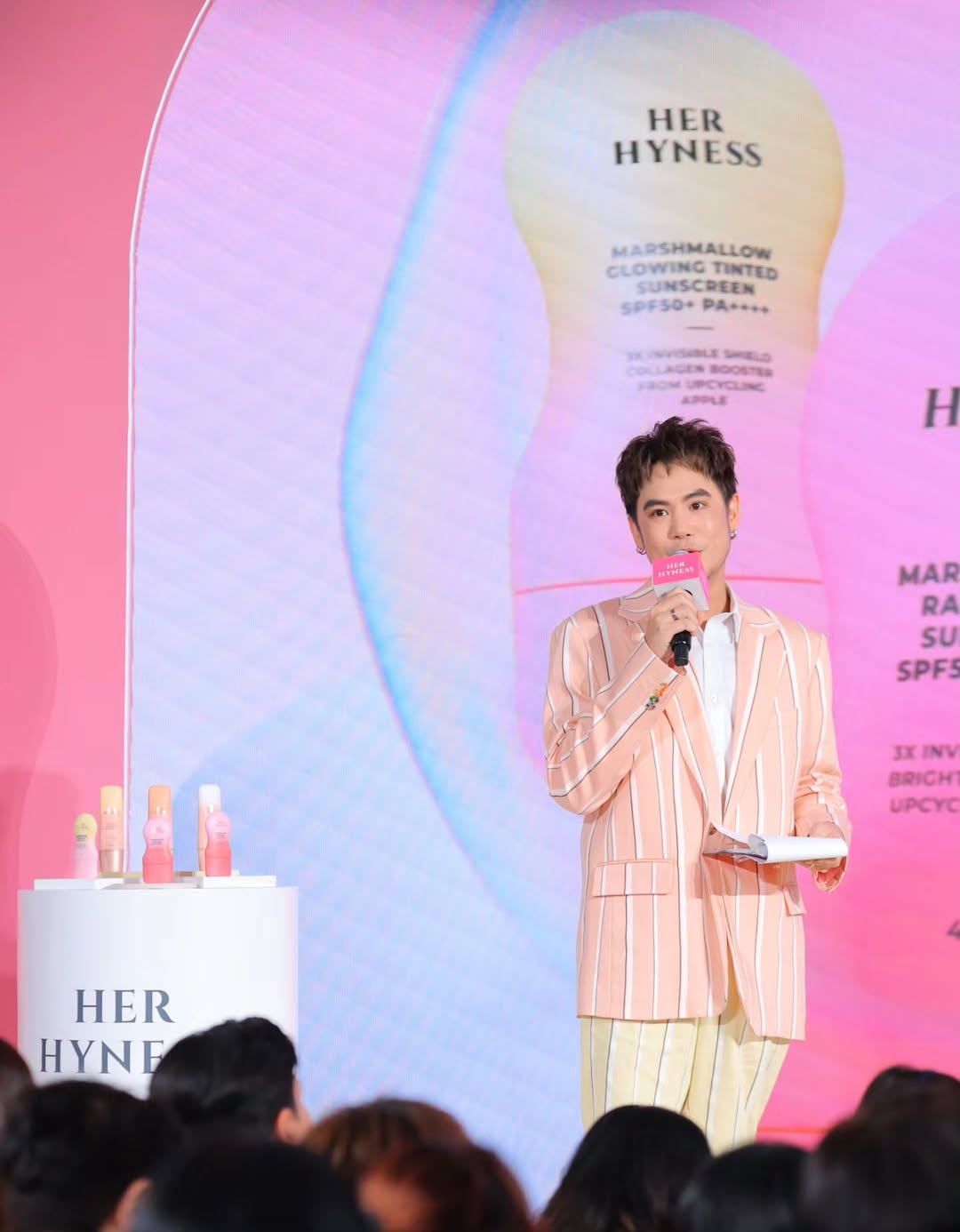 อ๋อง - เขมรัชต์ สุนทรนนท์