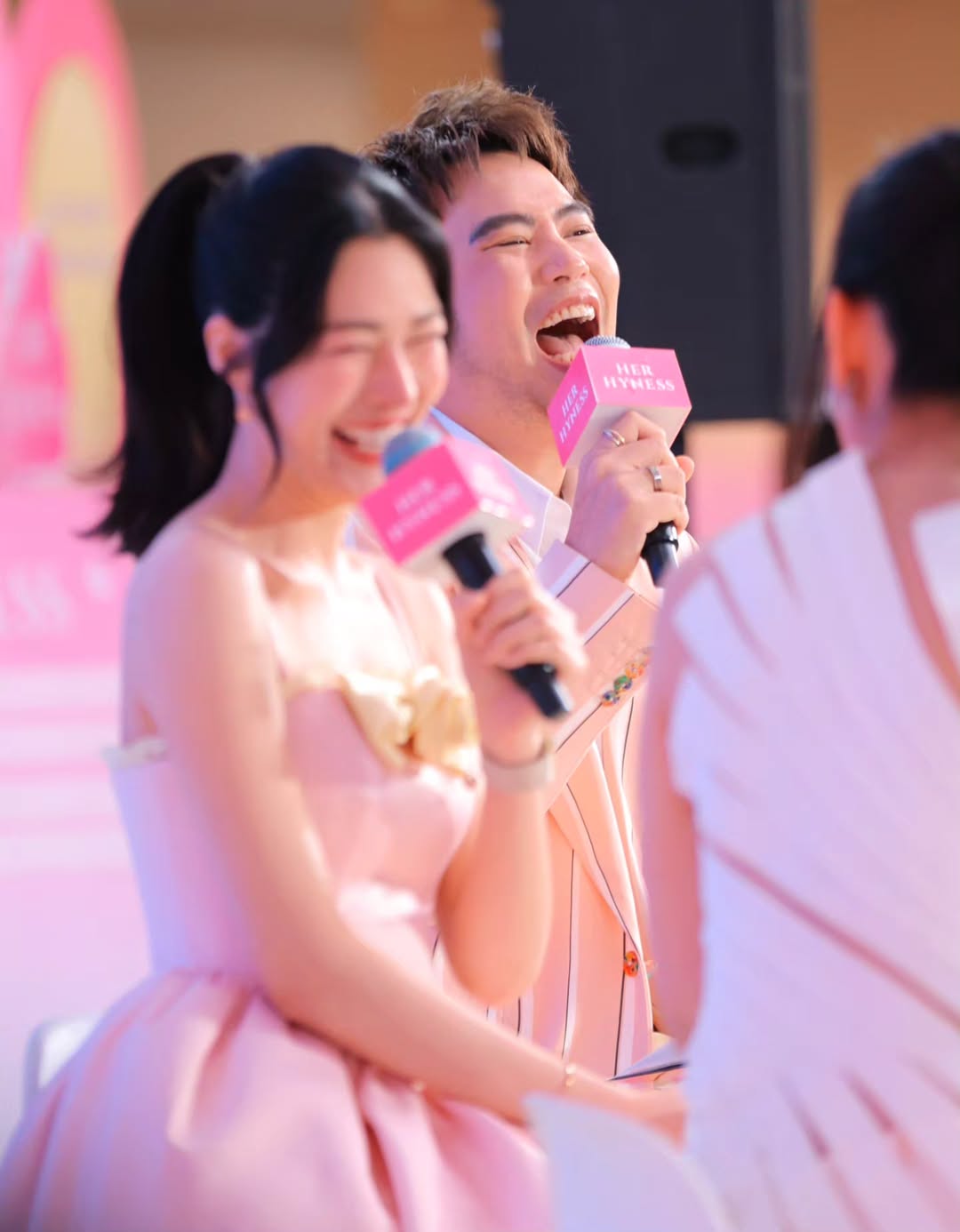 อ๋อง - เขมรัชต์ สุนทรนนท์