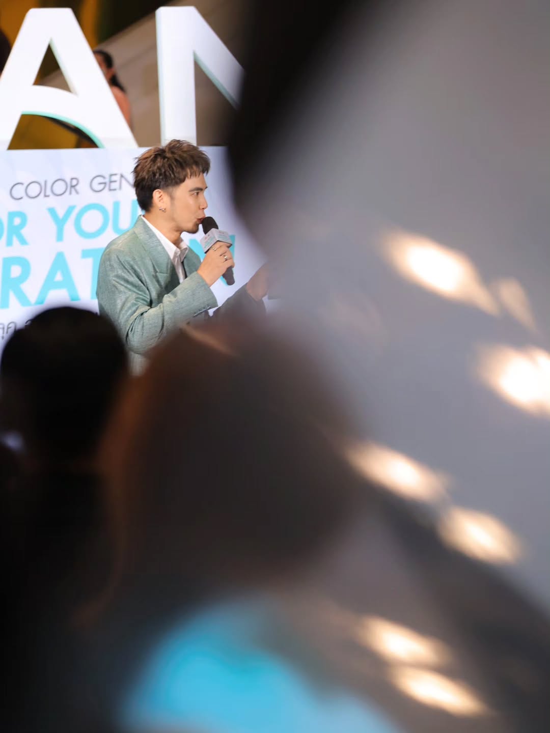 อ๋อง - เขมรัชต์ สุนทรนนท์