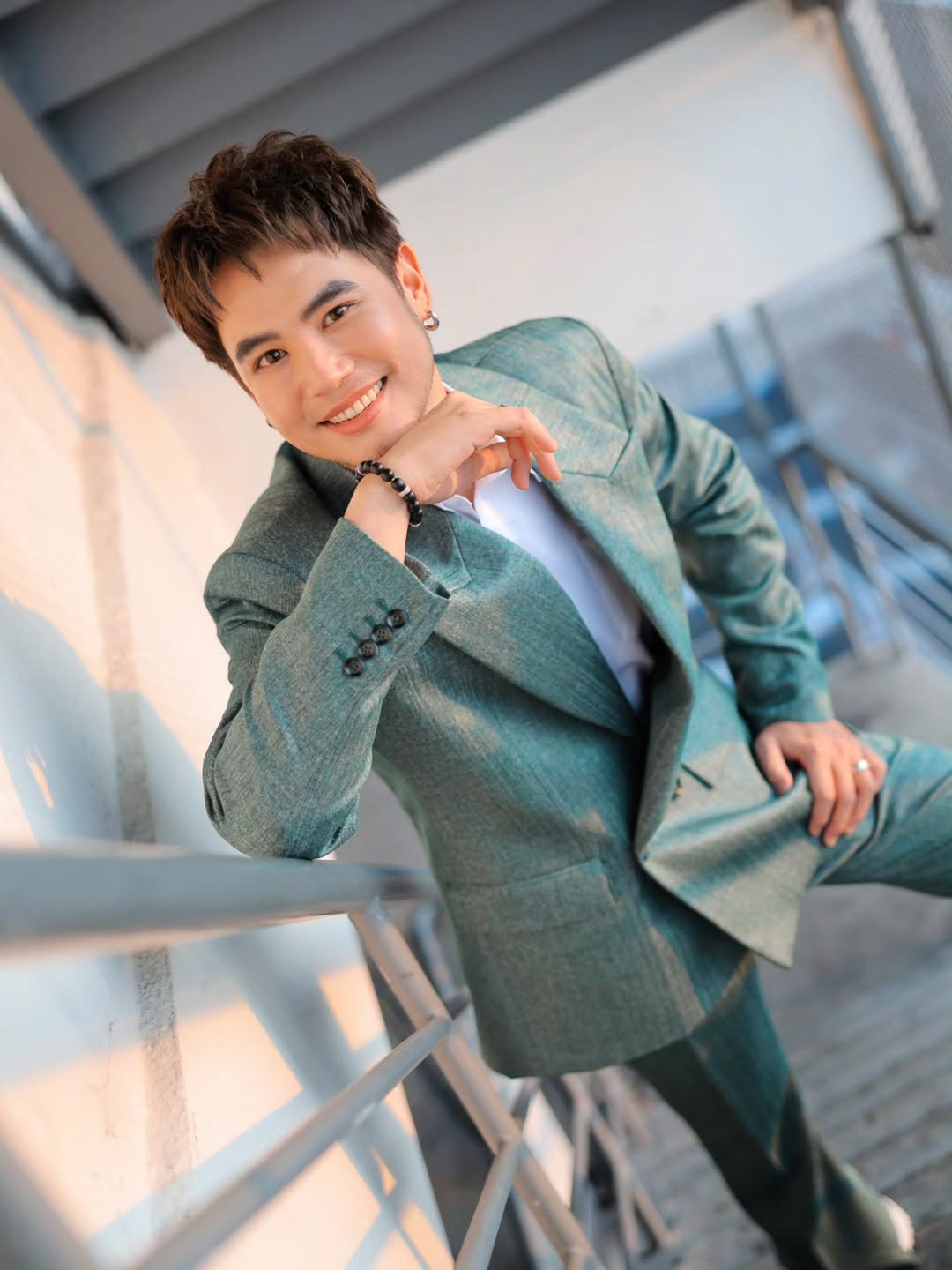 อ๋อง - เขมรัชต์ สุนทรนนท์