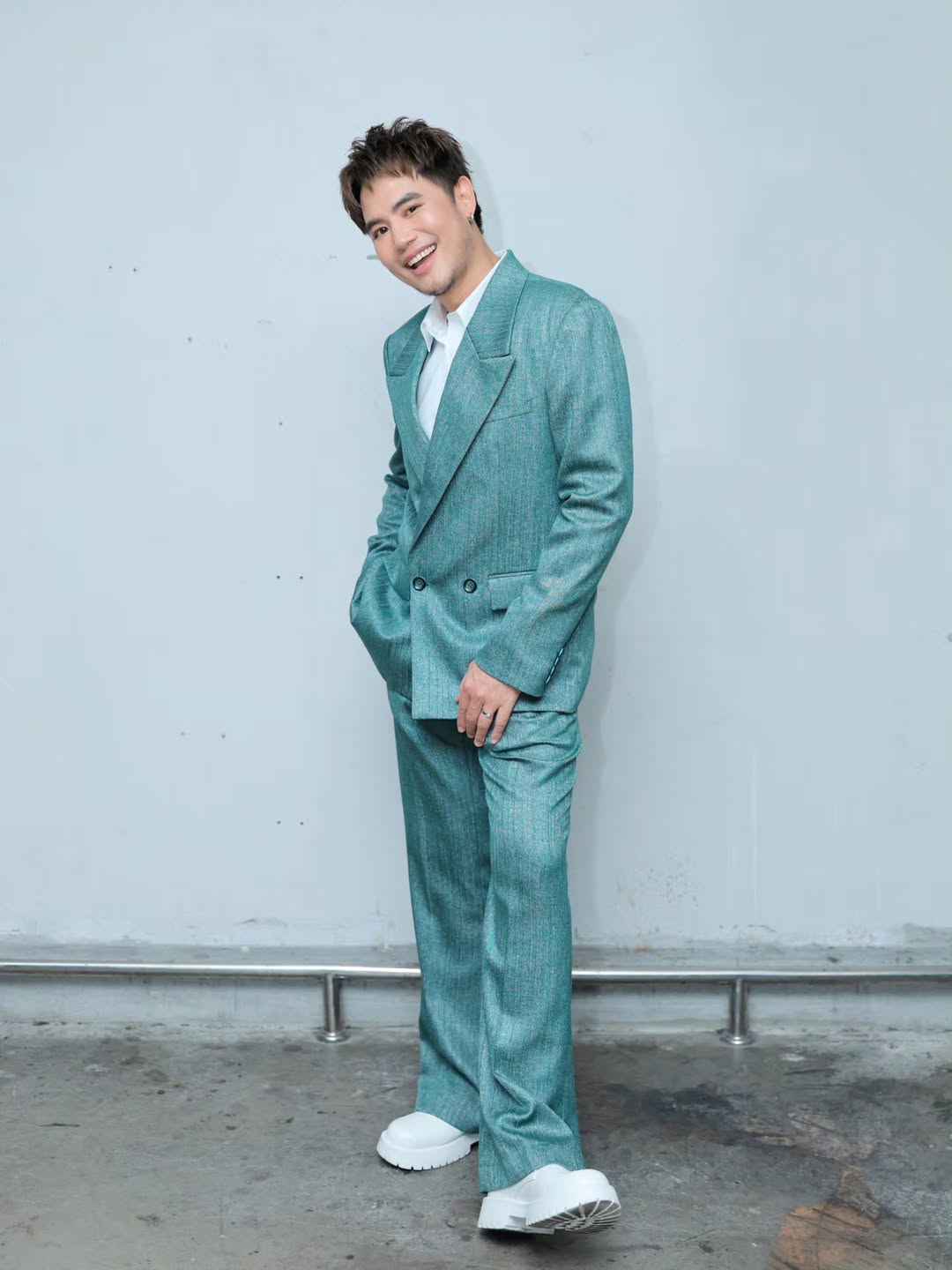 อ๋อง - เขมรัชต์ สุนทรนนท์