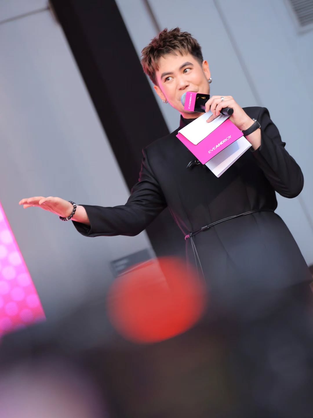 อ๋อง - เขมรัชต์ สุนทรนนท์