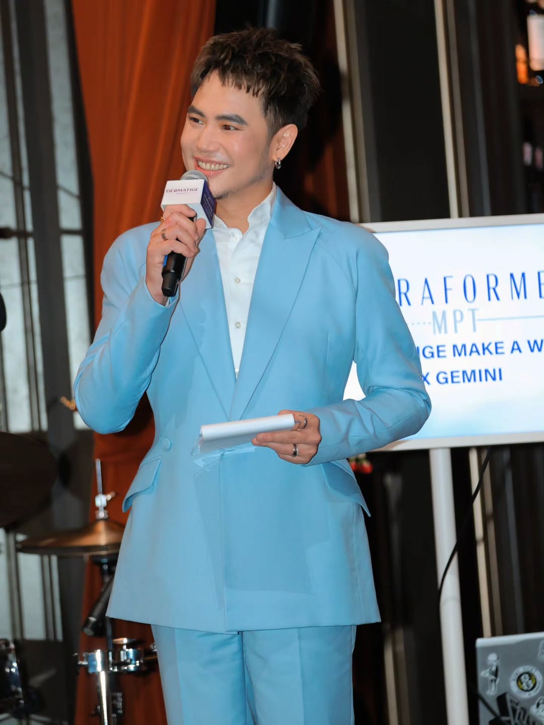 อ๋อง - เขมรัชต์ สุนทรนนท์