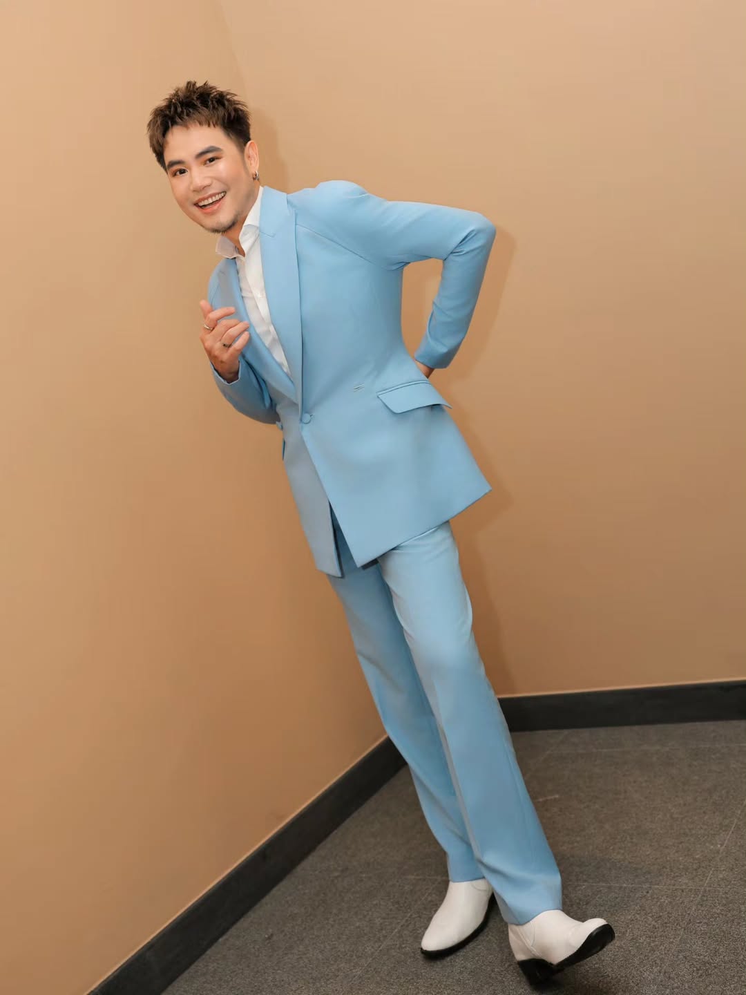 อ๋อง - เขมรัชต์ สุนทรนนท์