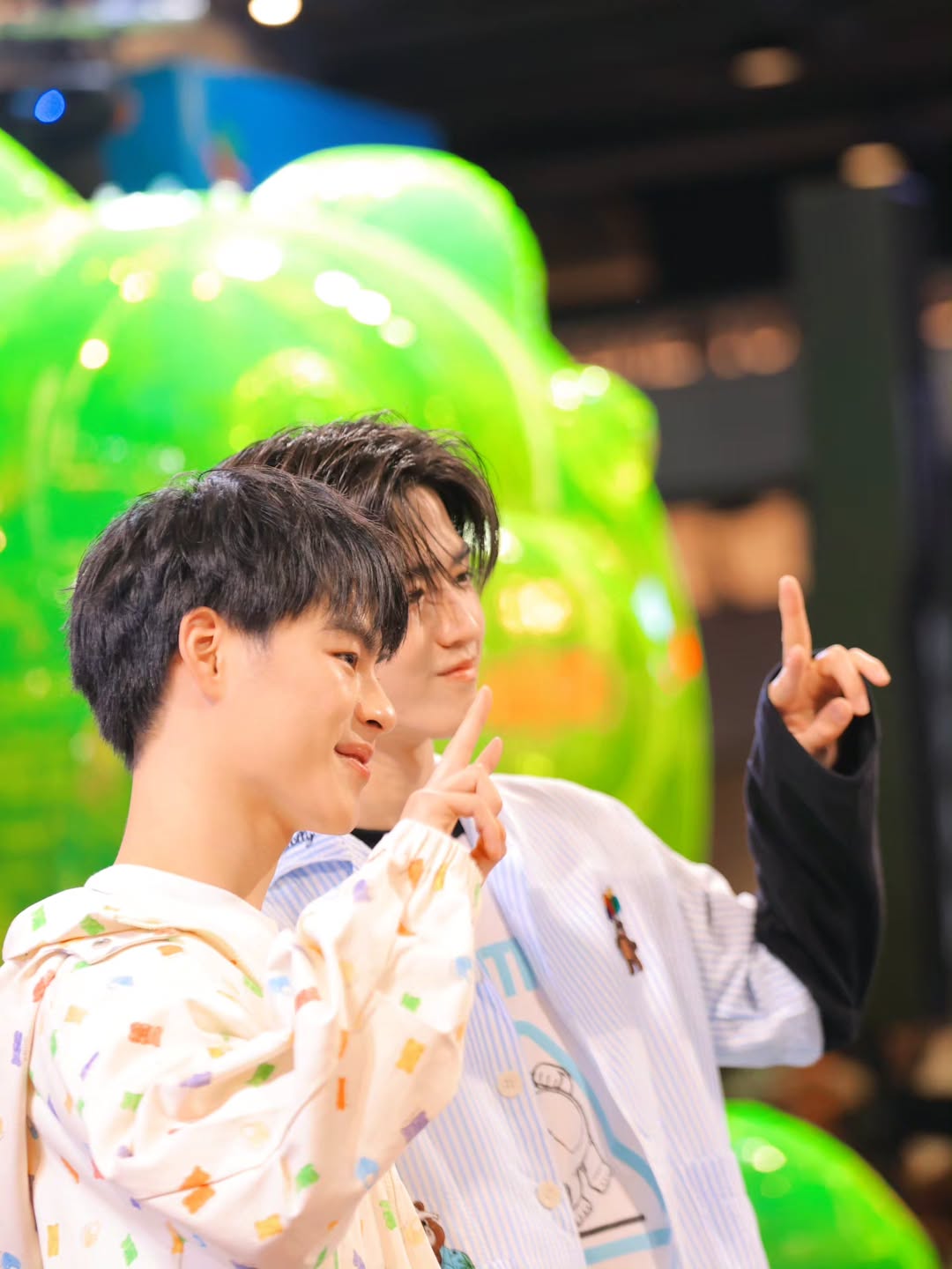 อ๋อง - เขมรัชต์ สุนทรนนท์