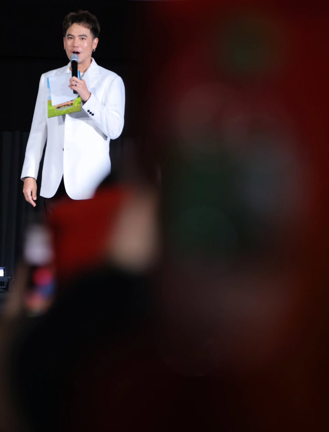 อ๋อง - เขมรัชต์ สุนทรนนท์