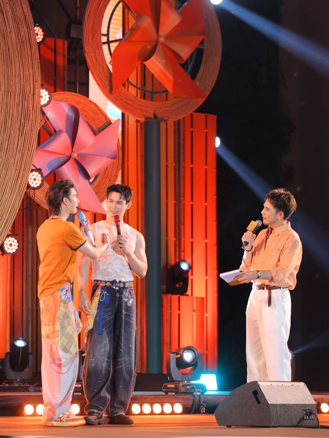 อ๋อง - เขมรัชต์ สุนทรนนท์