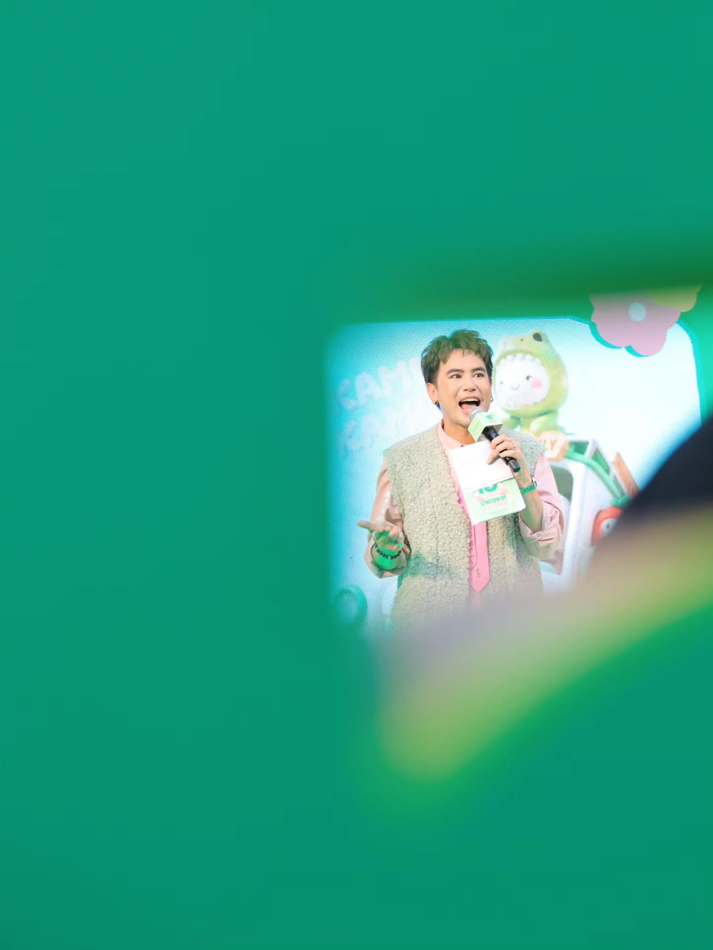 อ๋อง - เขมรัชต์ สุนทรนนท์