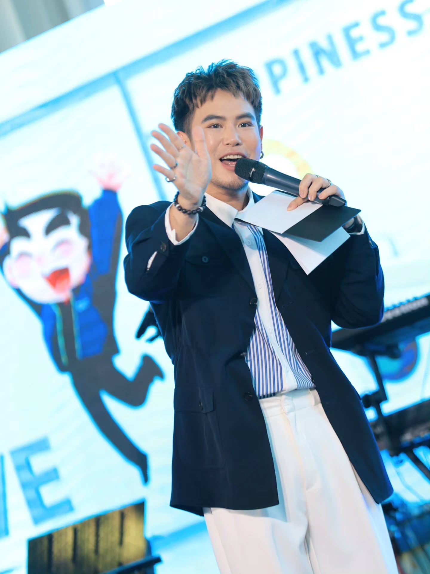 อ๋อง - เขมรัชต์ สุนทรนนท์